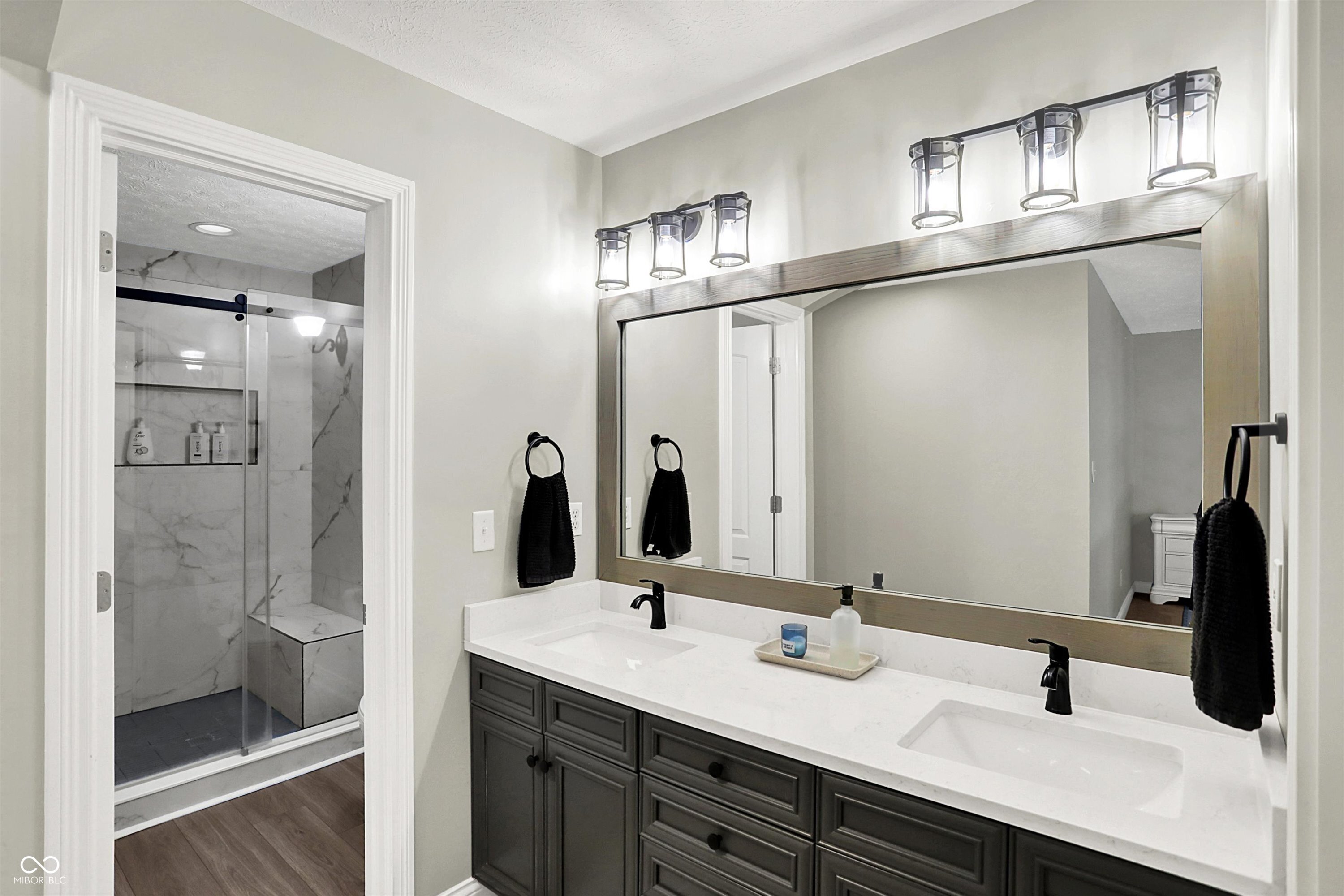 10913 Pleasantview Drive