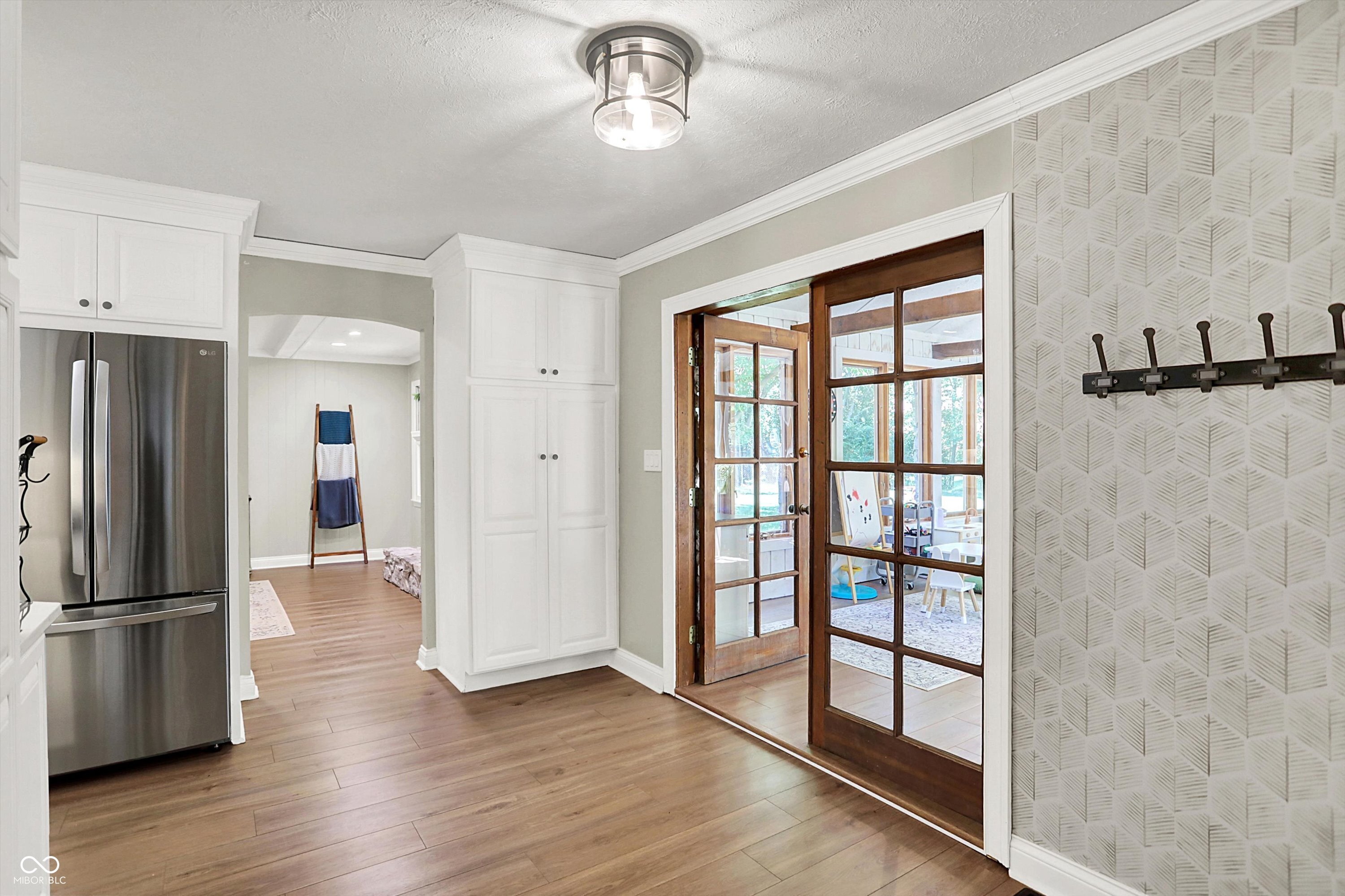 10913 Pleasantview Drive