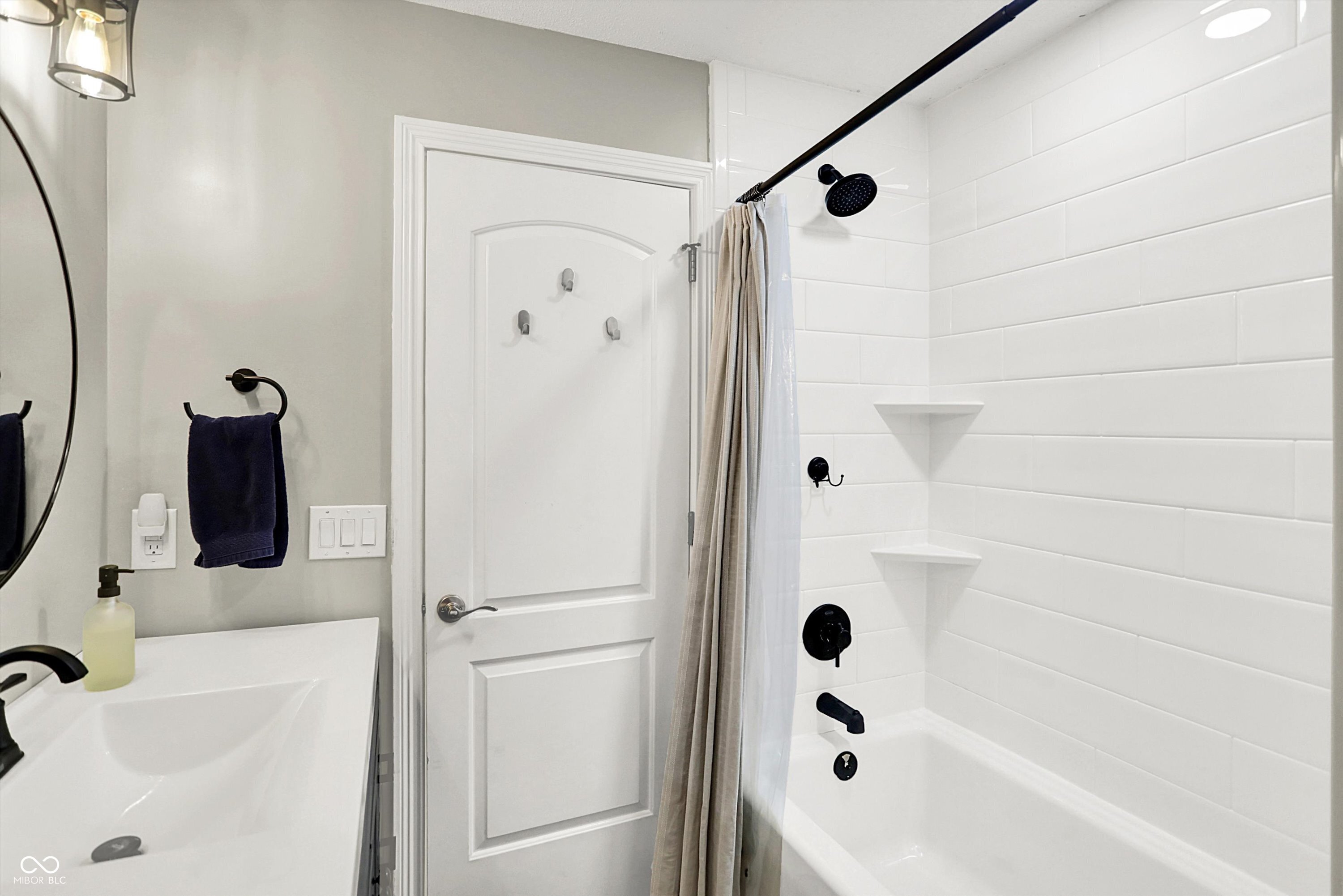 10913 Pleasantview Drive