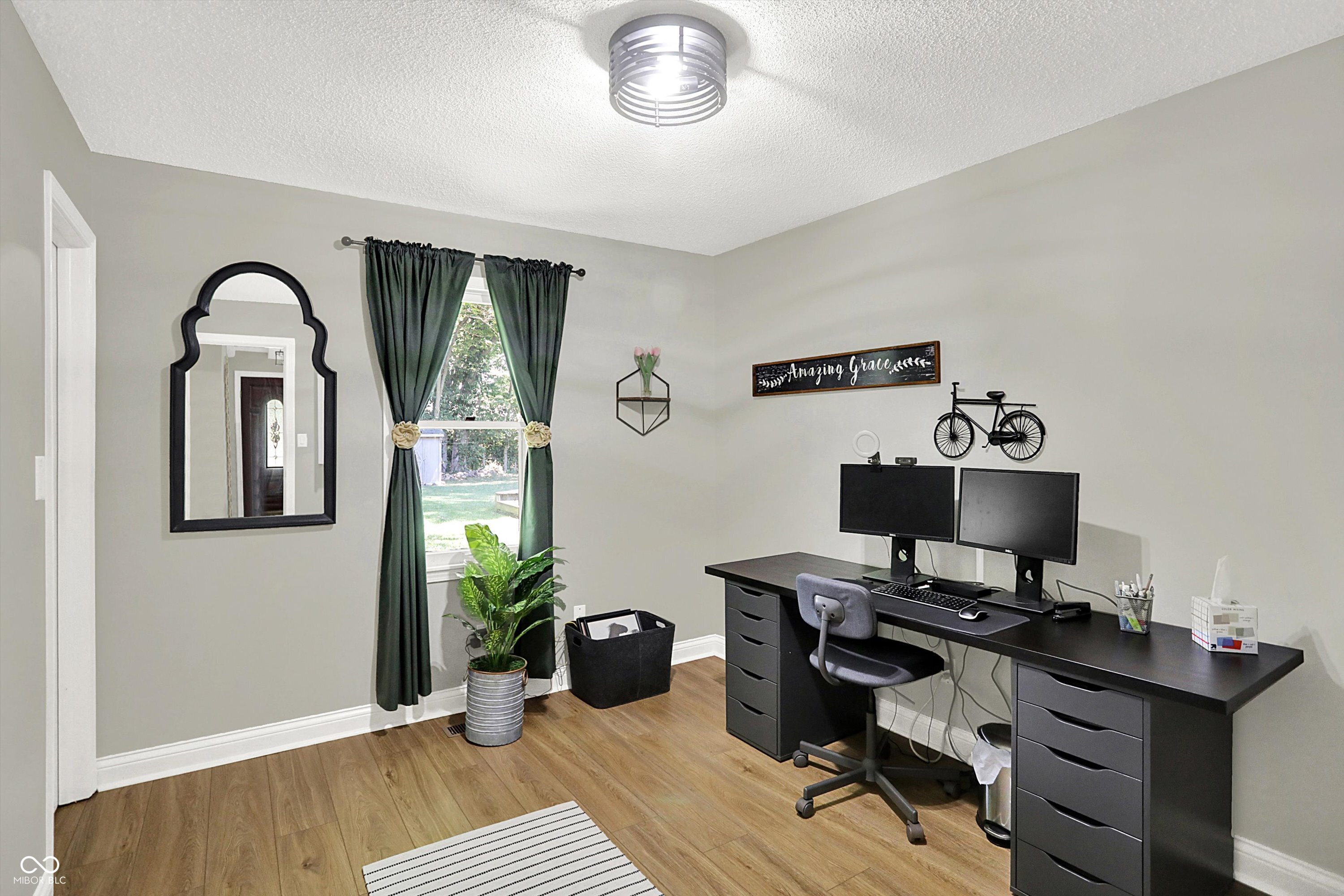 10913 Pleasantview Drive