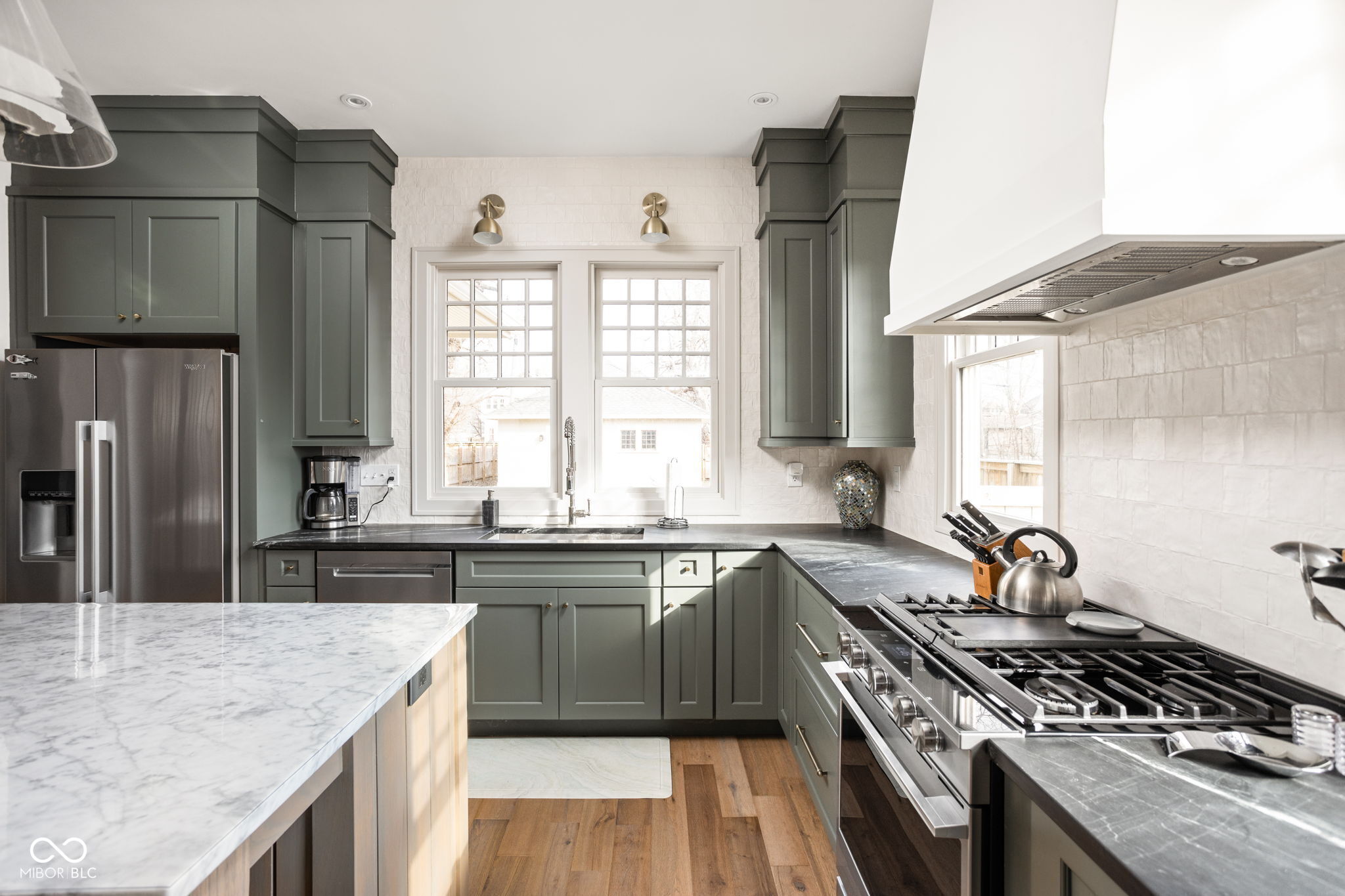 2435 N College Avenue