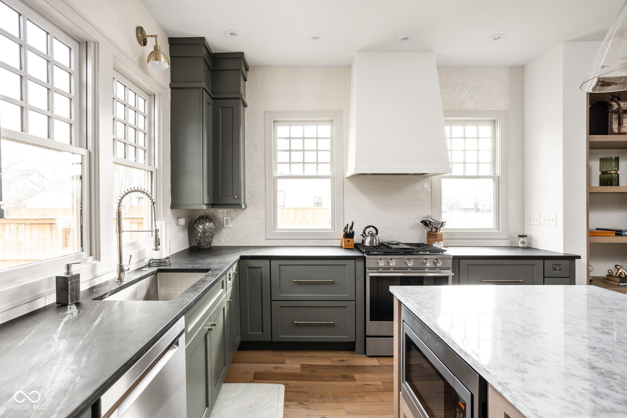 2435 N College Avenue