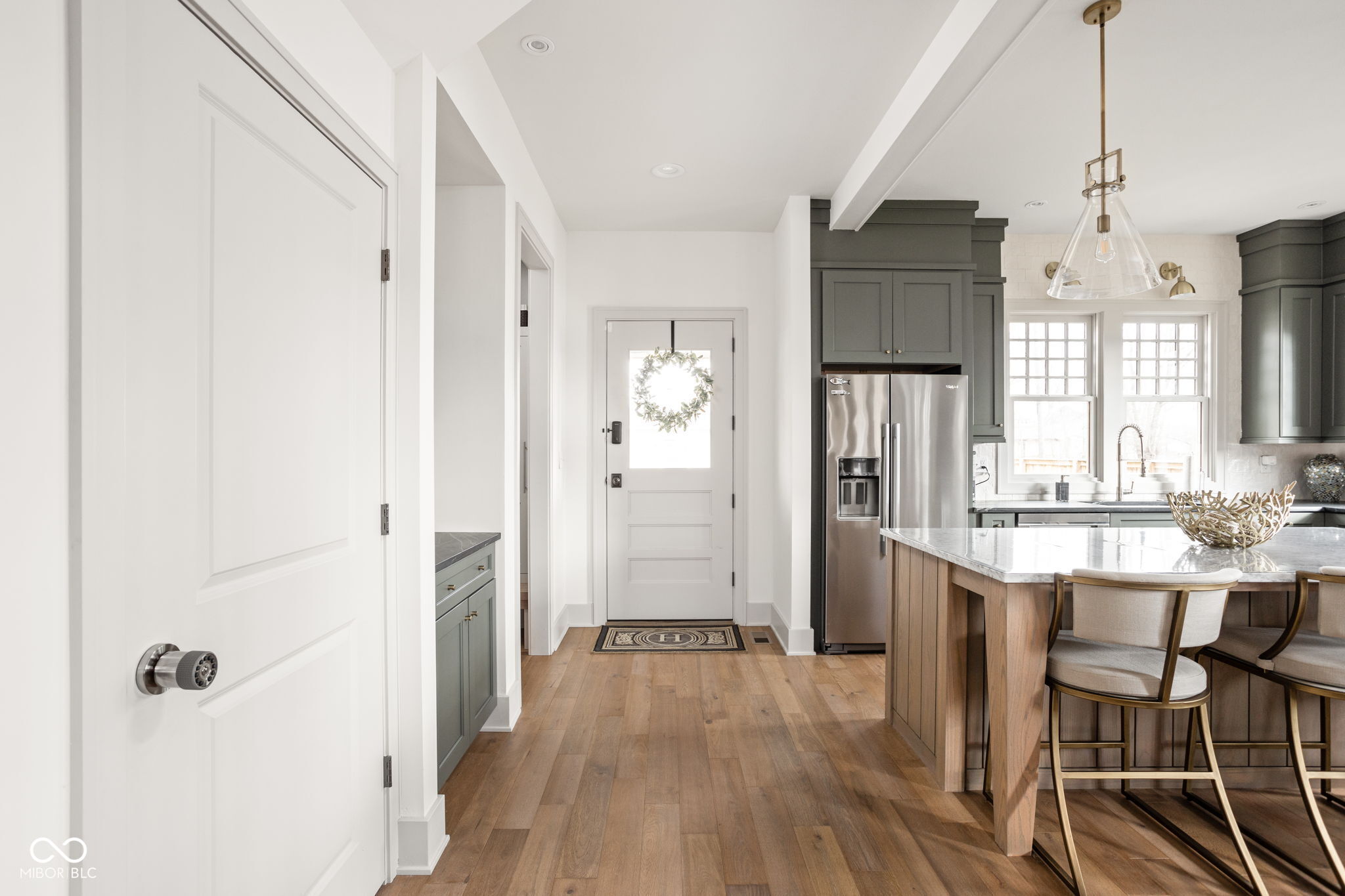 2435 N College Avenue