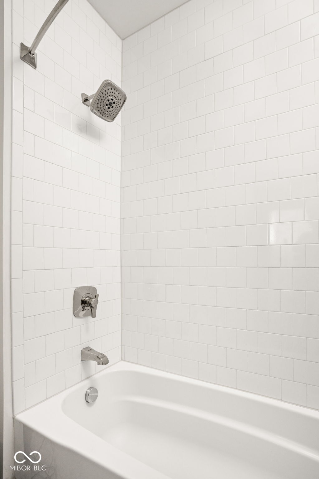 2435 N College Avenue