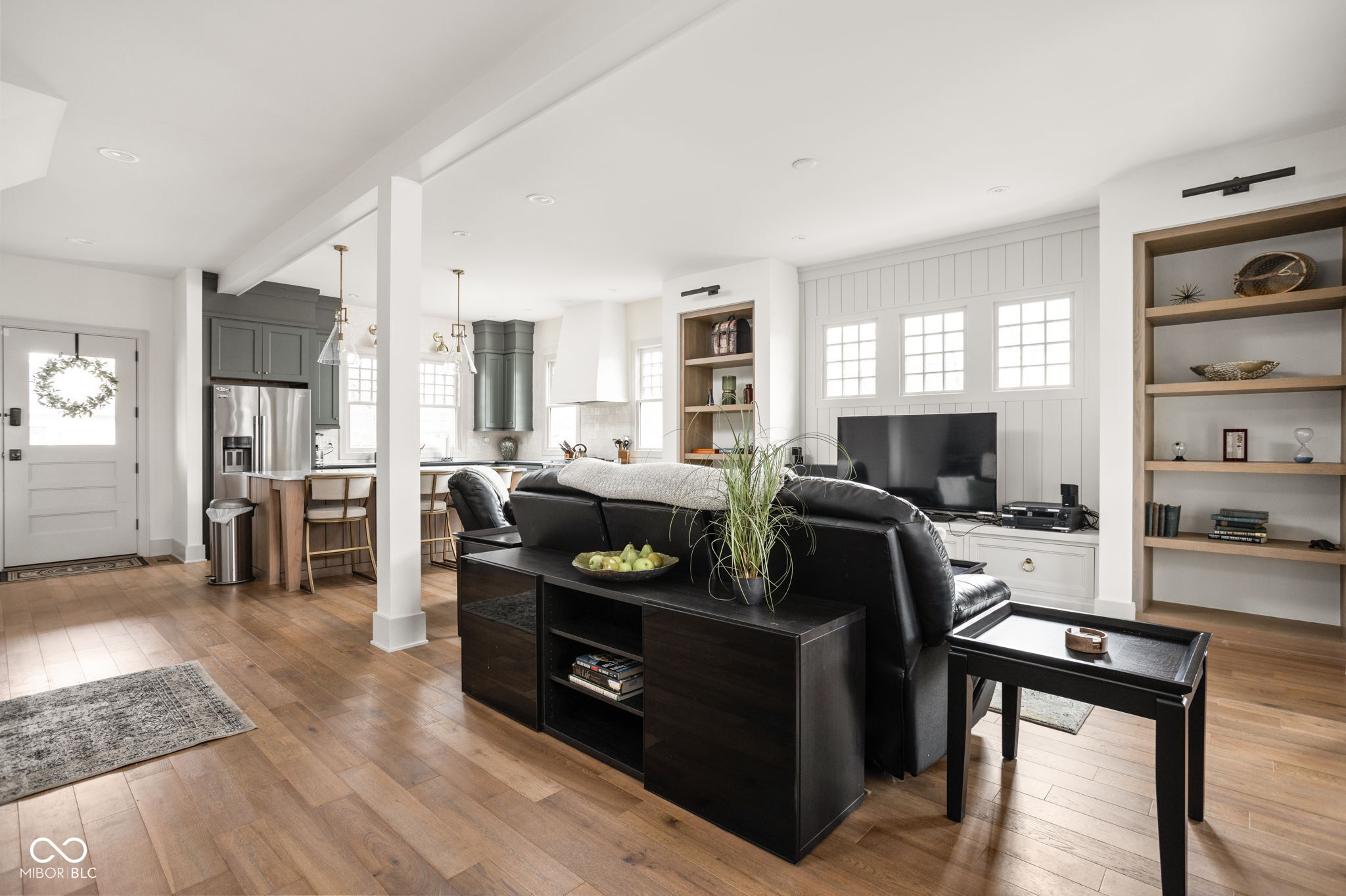 2435 N College Avenue