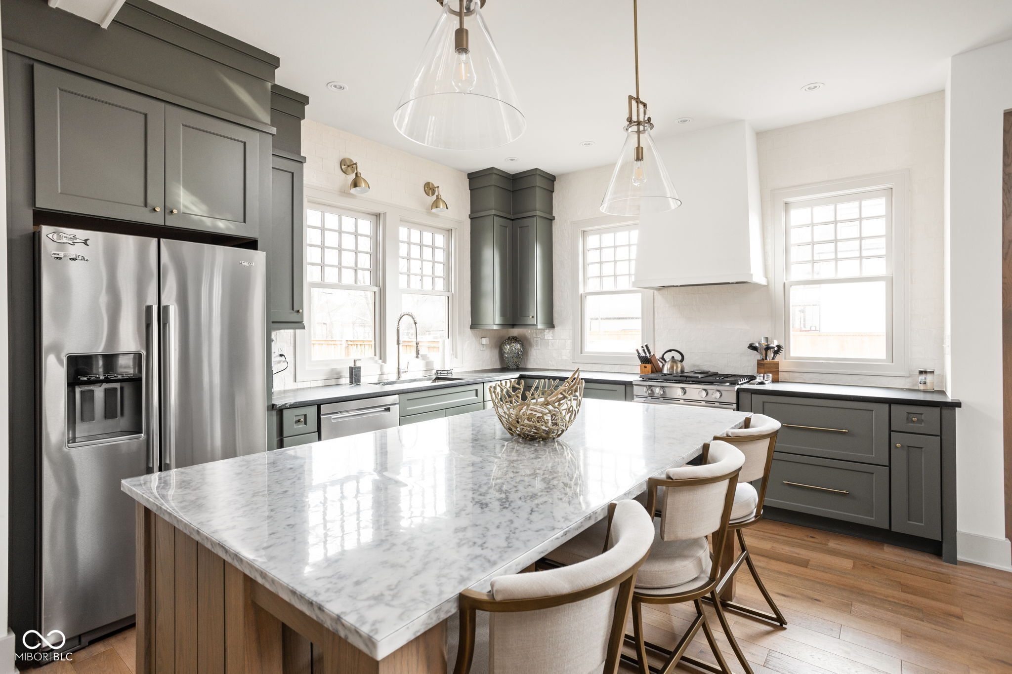 2435 N College Avenue