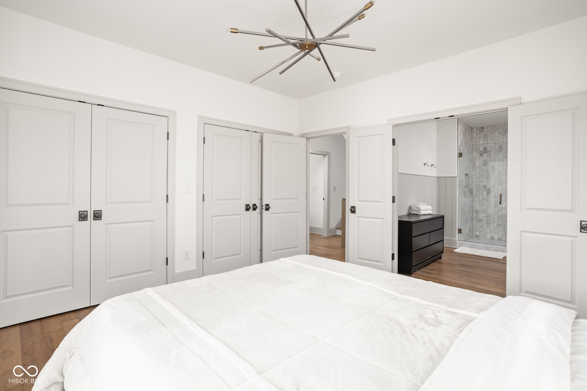 2435 N College Avenue