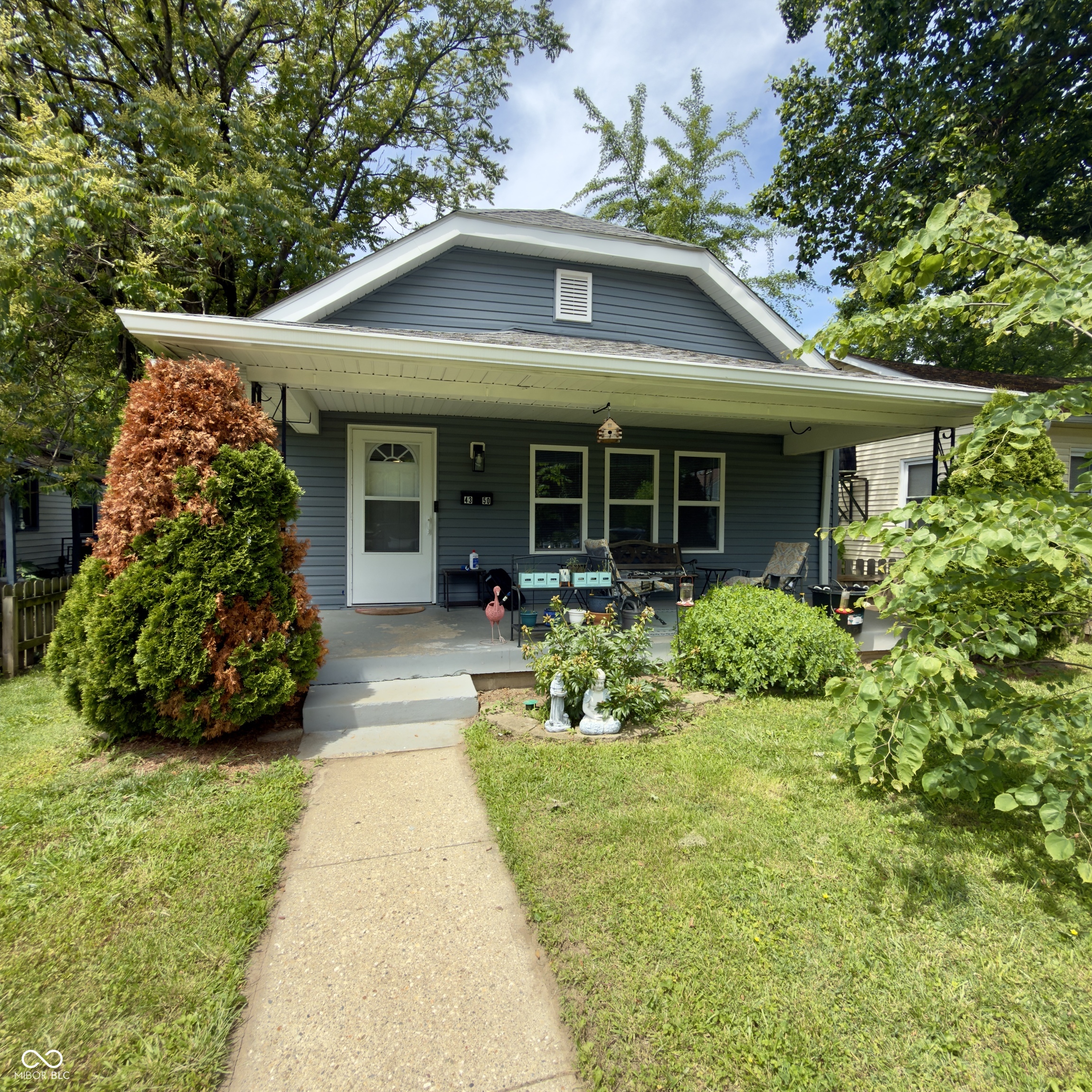 4350 Kingsley Drive