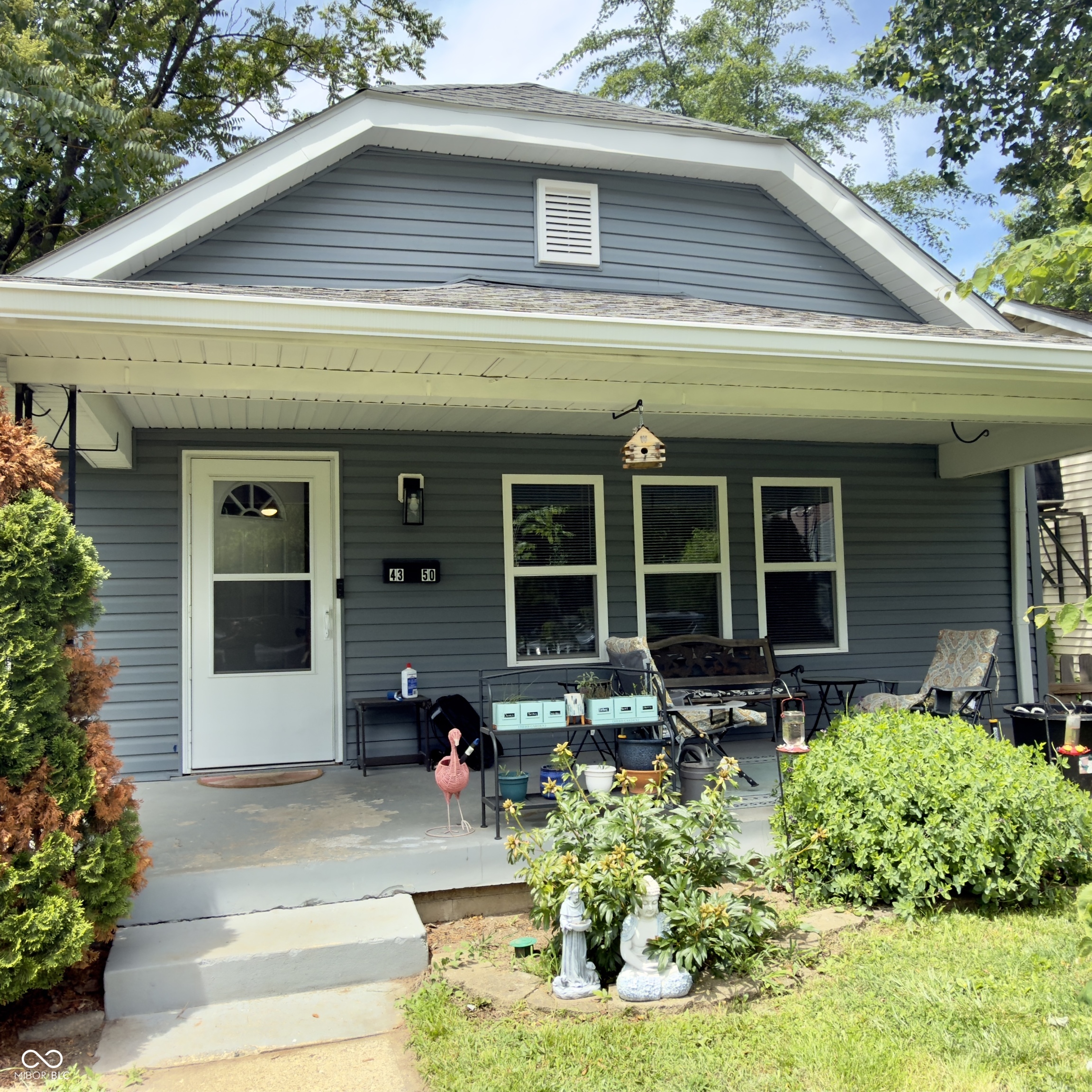 4350 Kingsley Drive