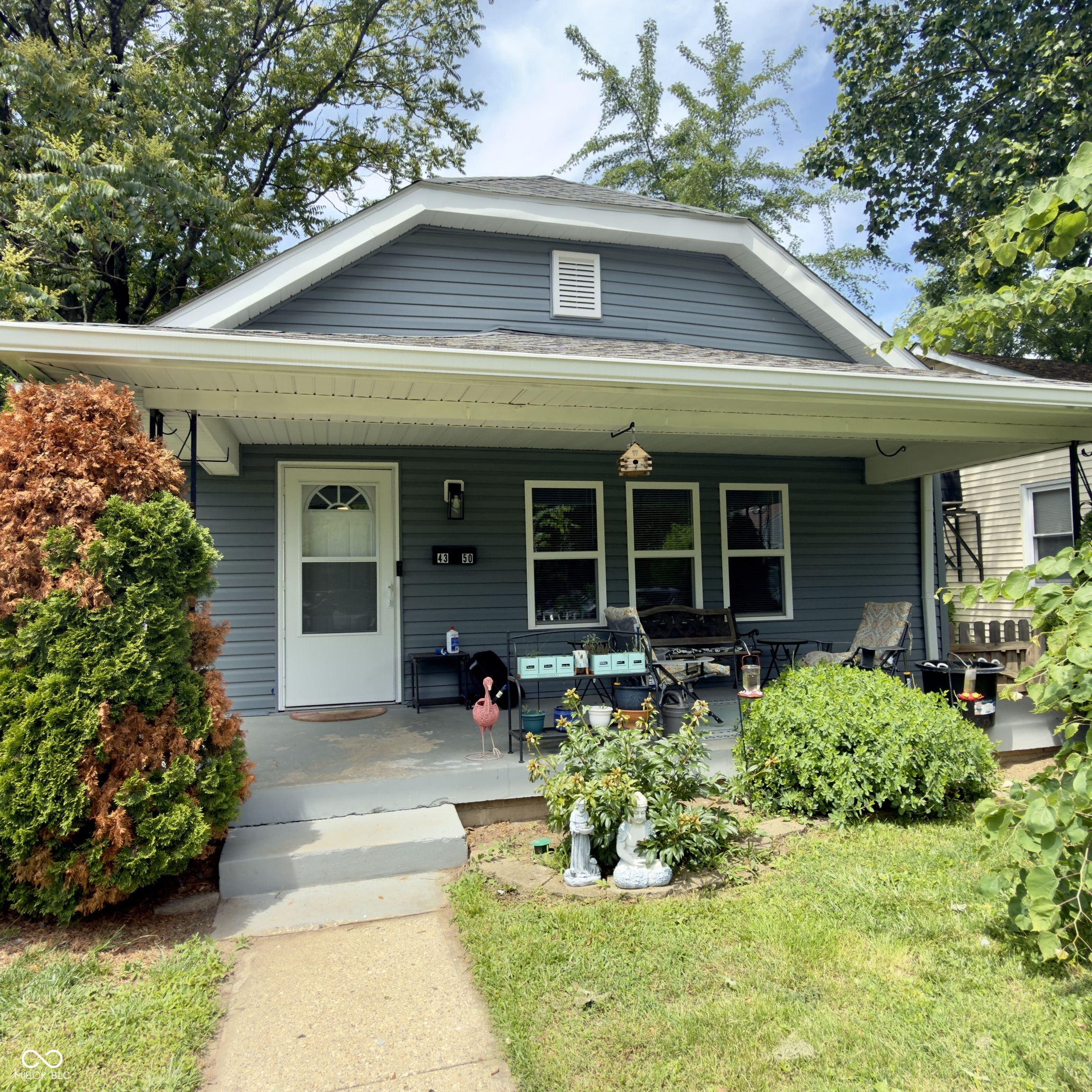 4350 Kingsley Drive