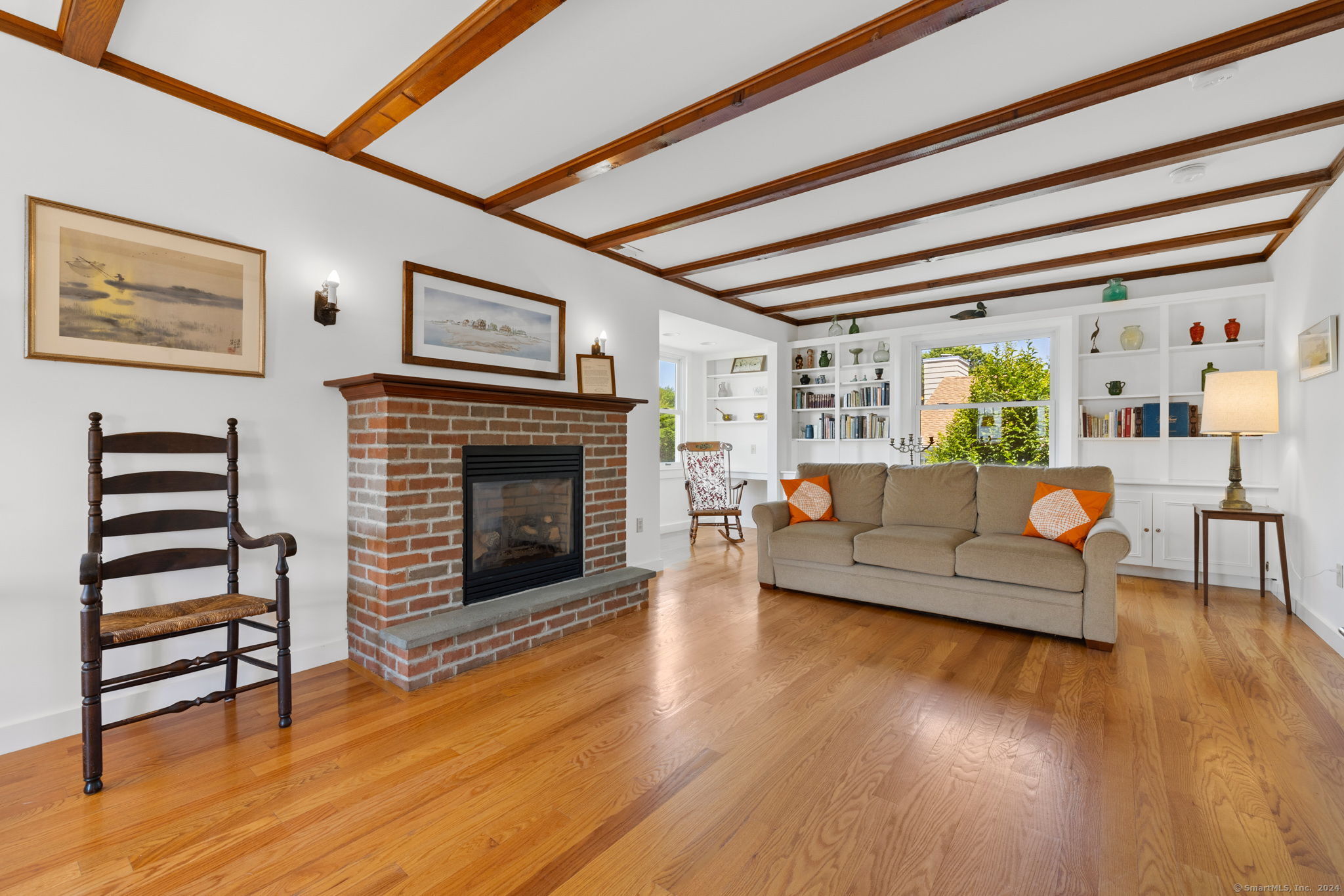 152 Overshores Drive East