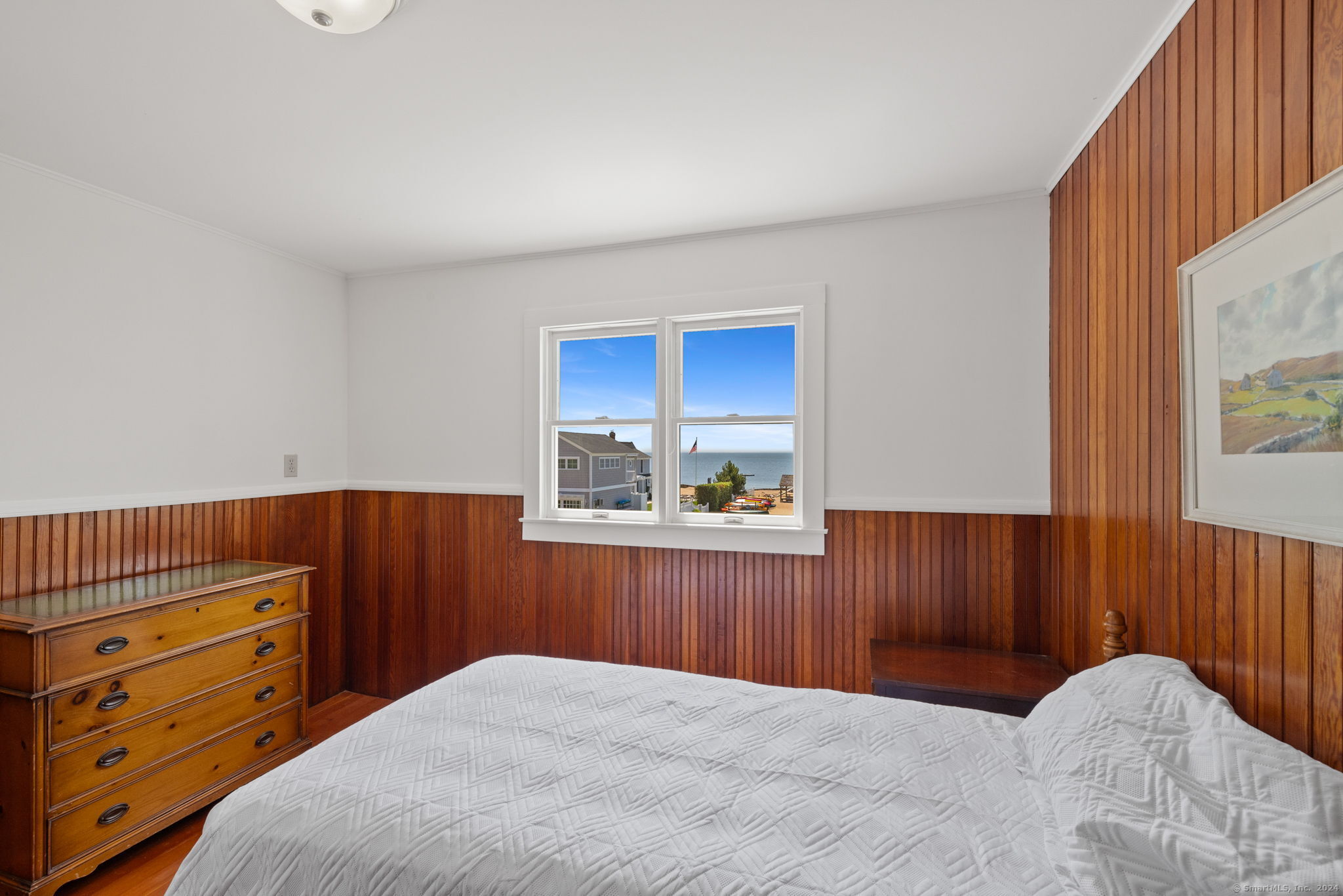 152 Overshores Drive East