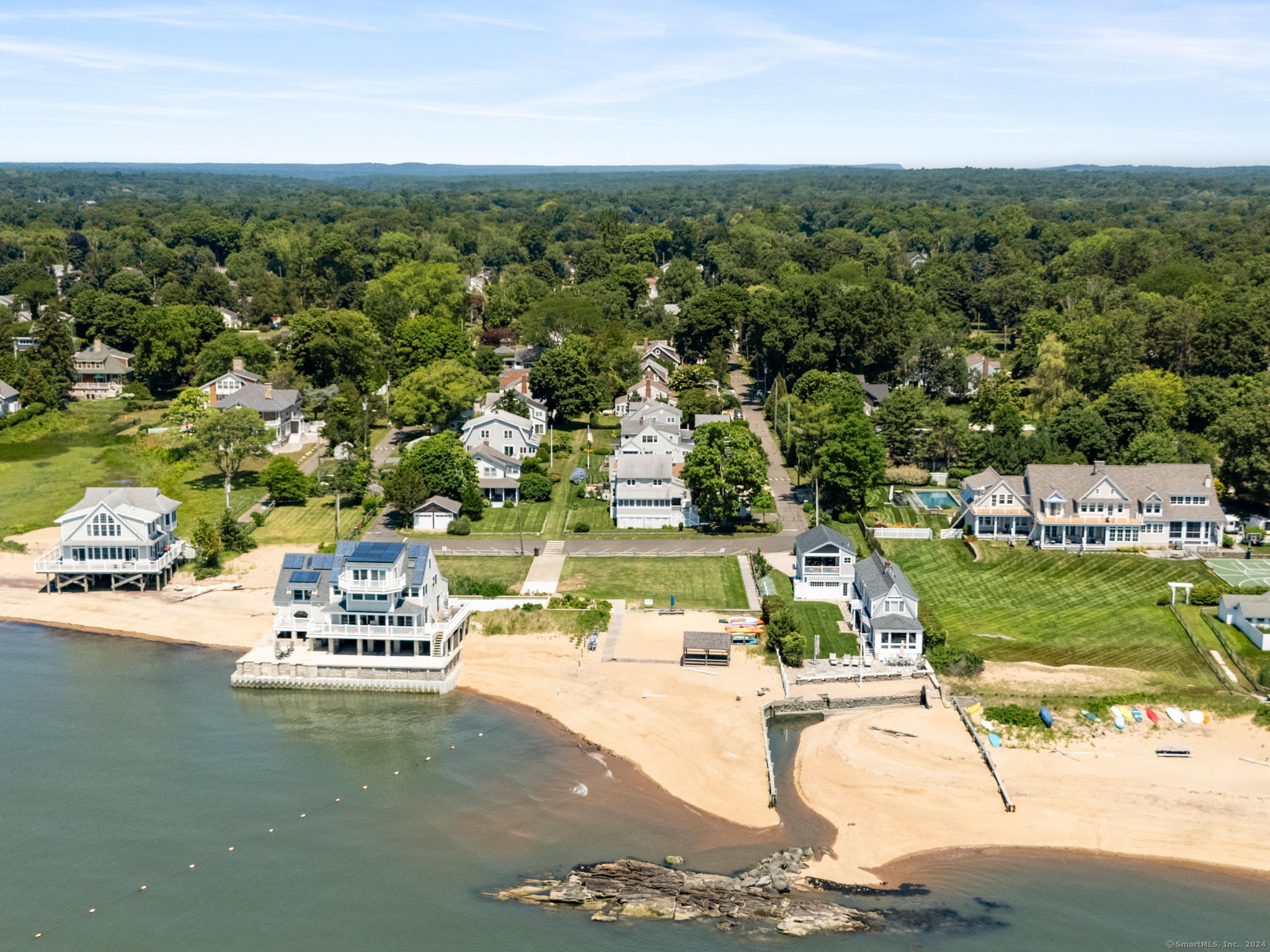 152 Overshores Drive East