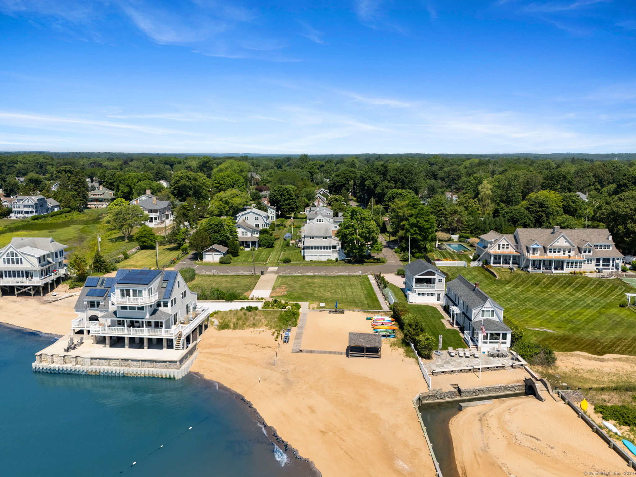 152 Overshores Drive East