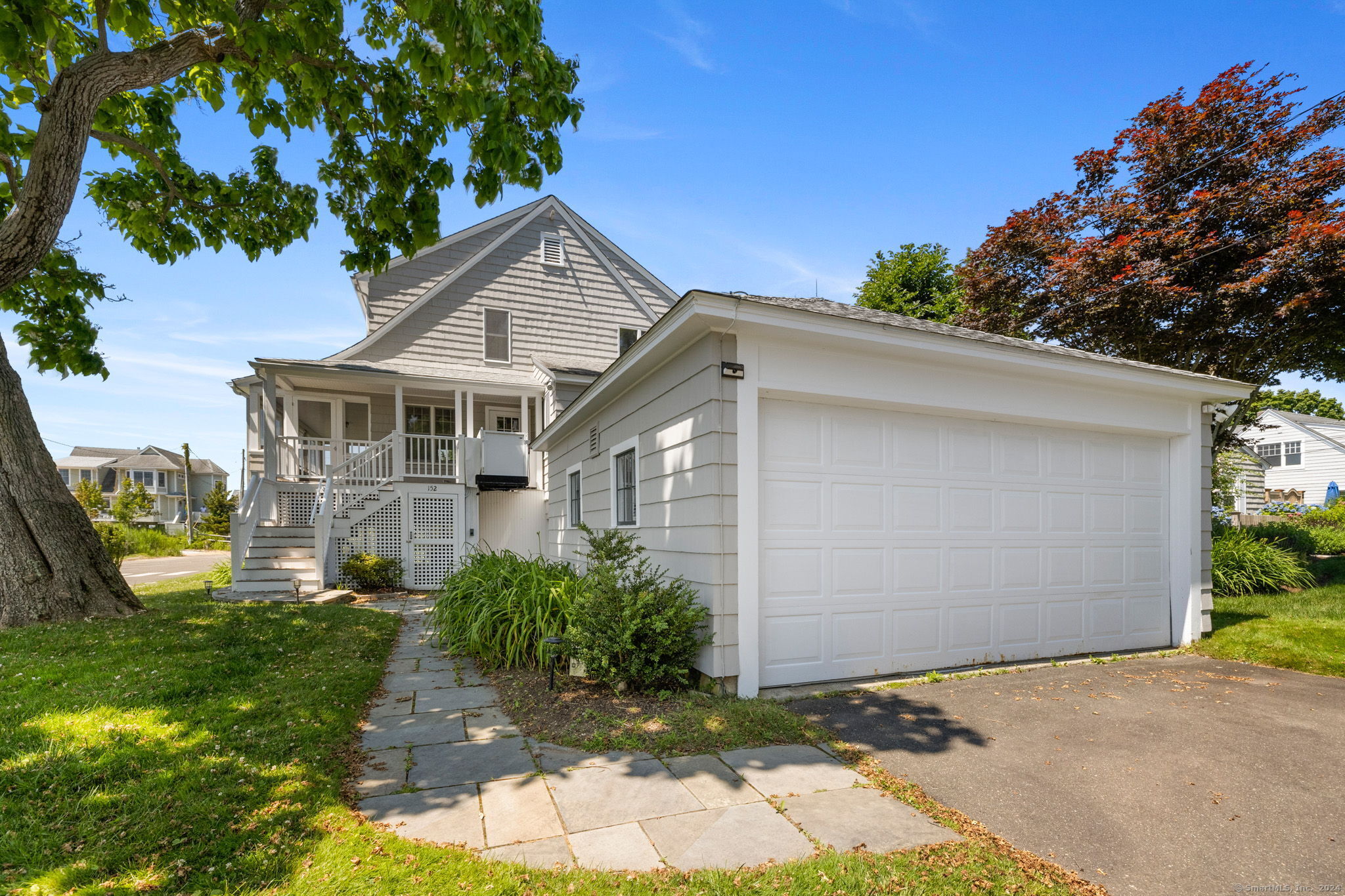 152 Overshores Drive East