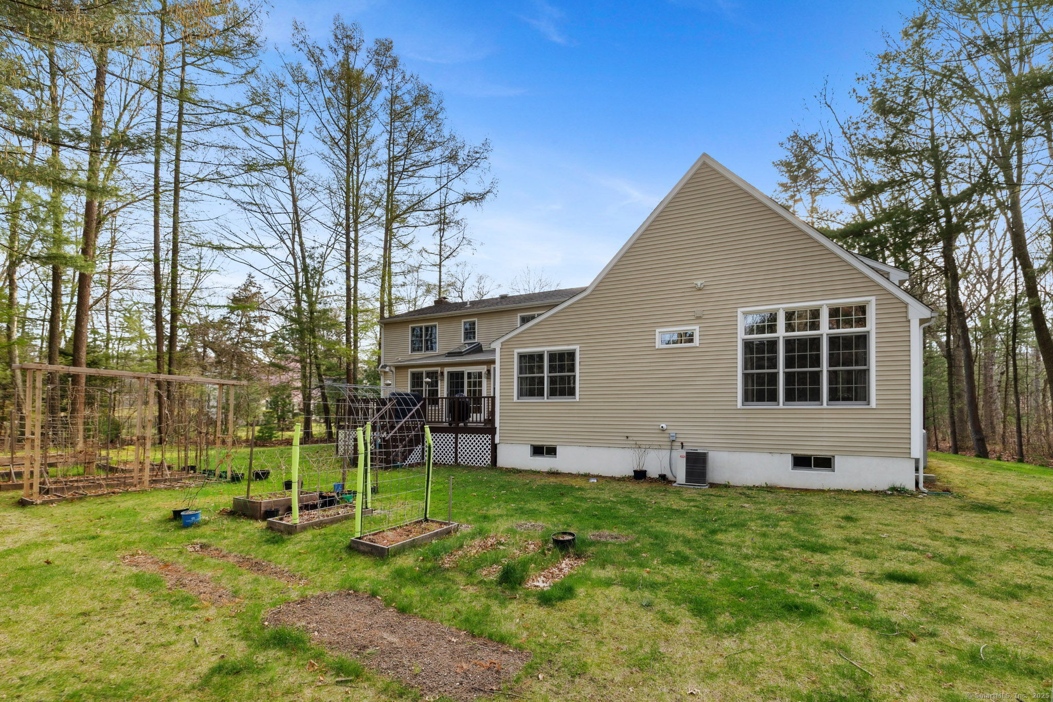 76 Horse Pond Road