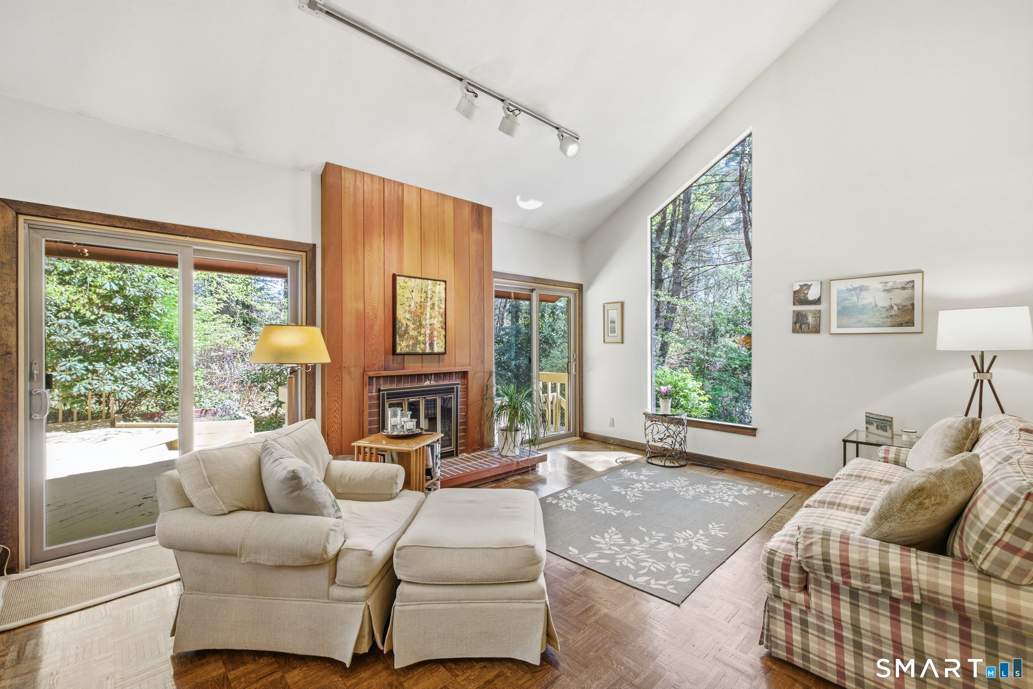 15 Shoddy Mill Road