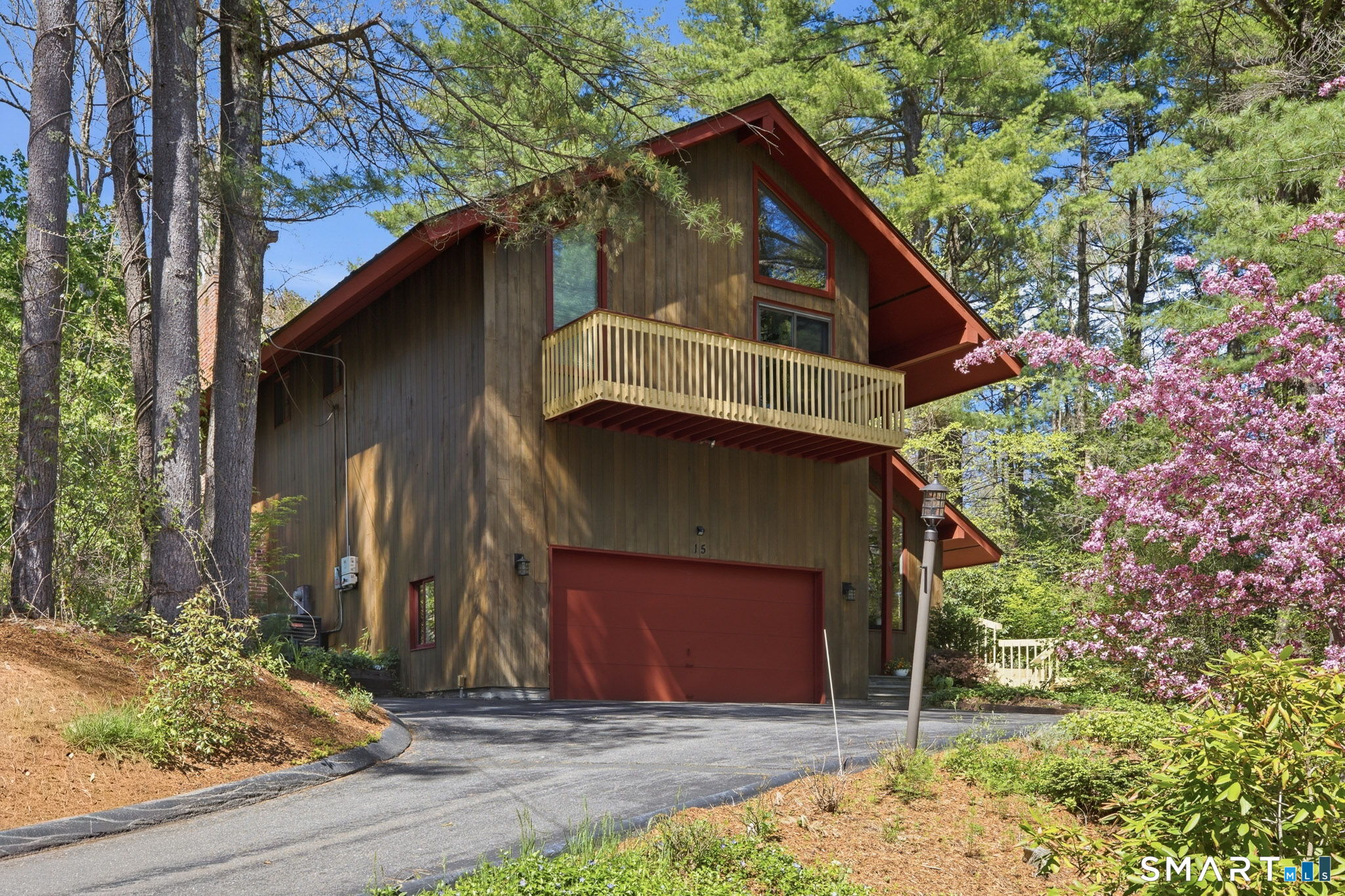 15 Shoddy Mill Road