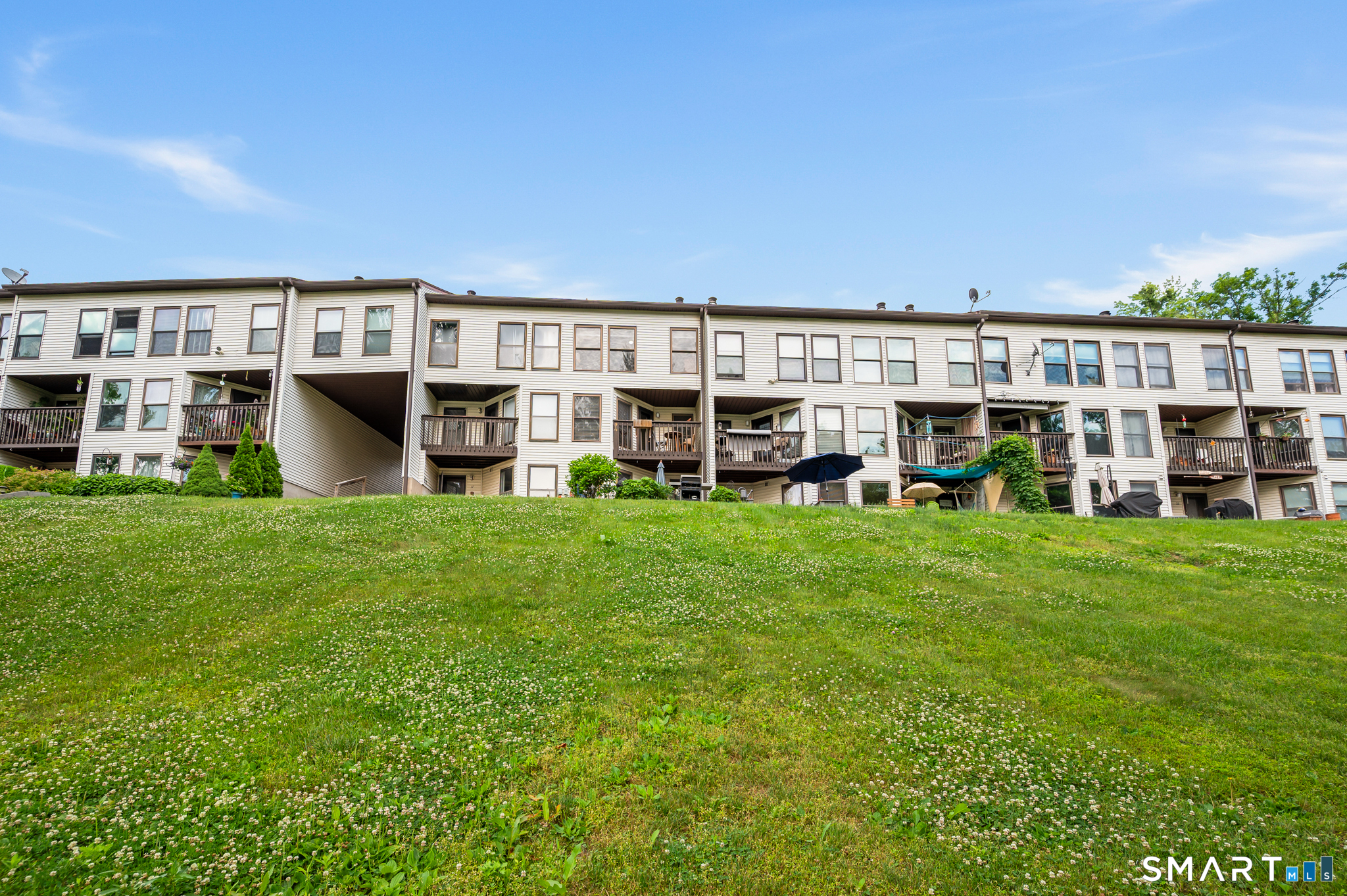 241 South Water Street Unit: 18
