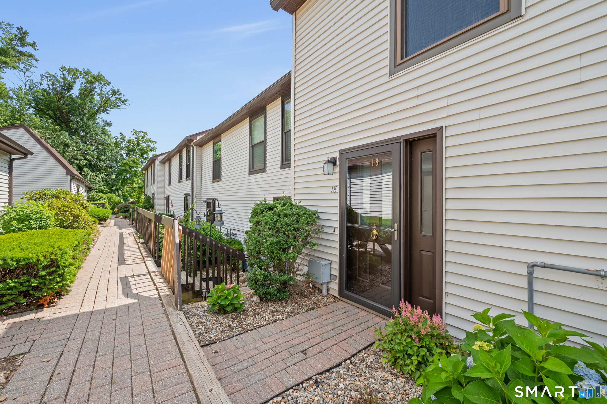 241 South Water Street Unit: 18