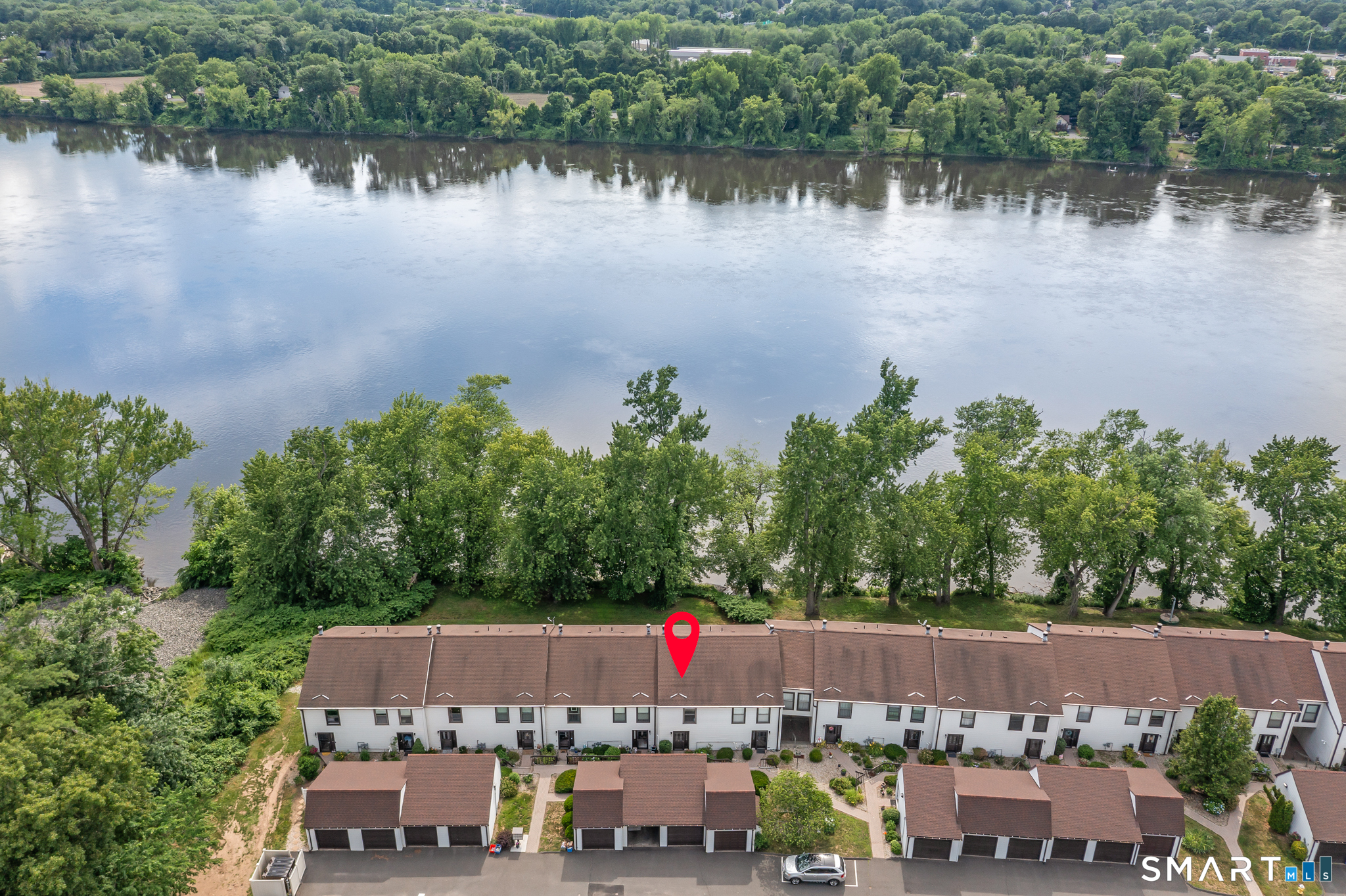 241 South Water Street Unit: 18