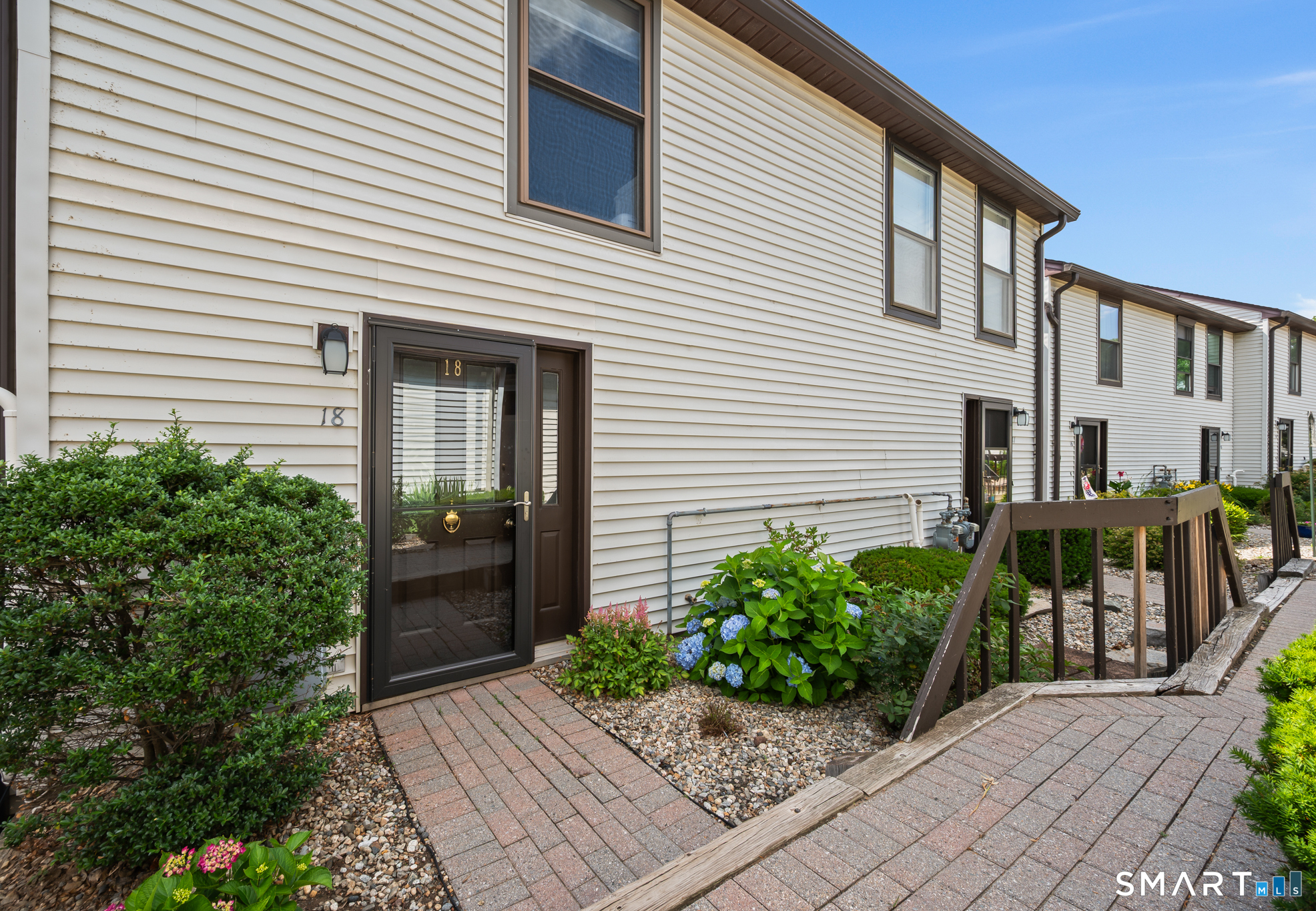 241 South Water Street Unit: 18