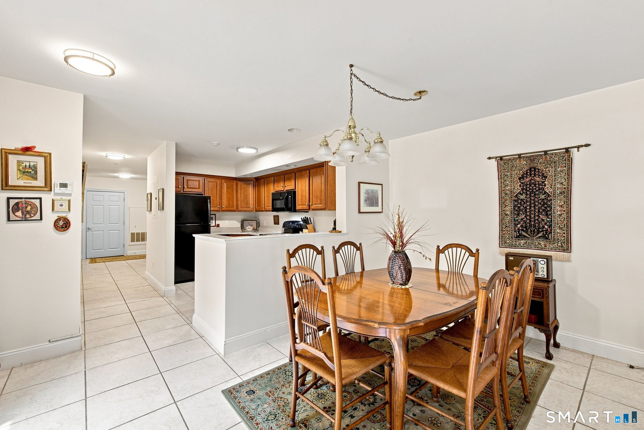 606 Congdon Street West Unit: 6