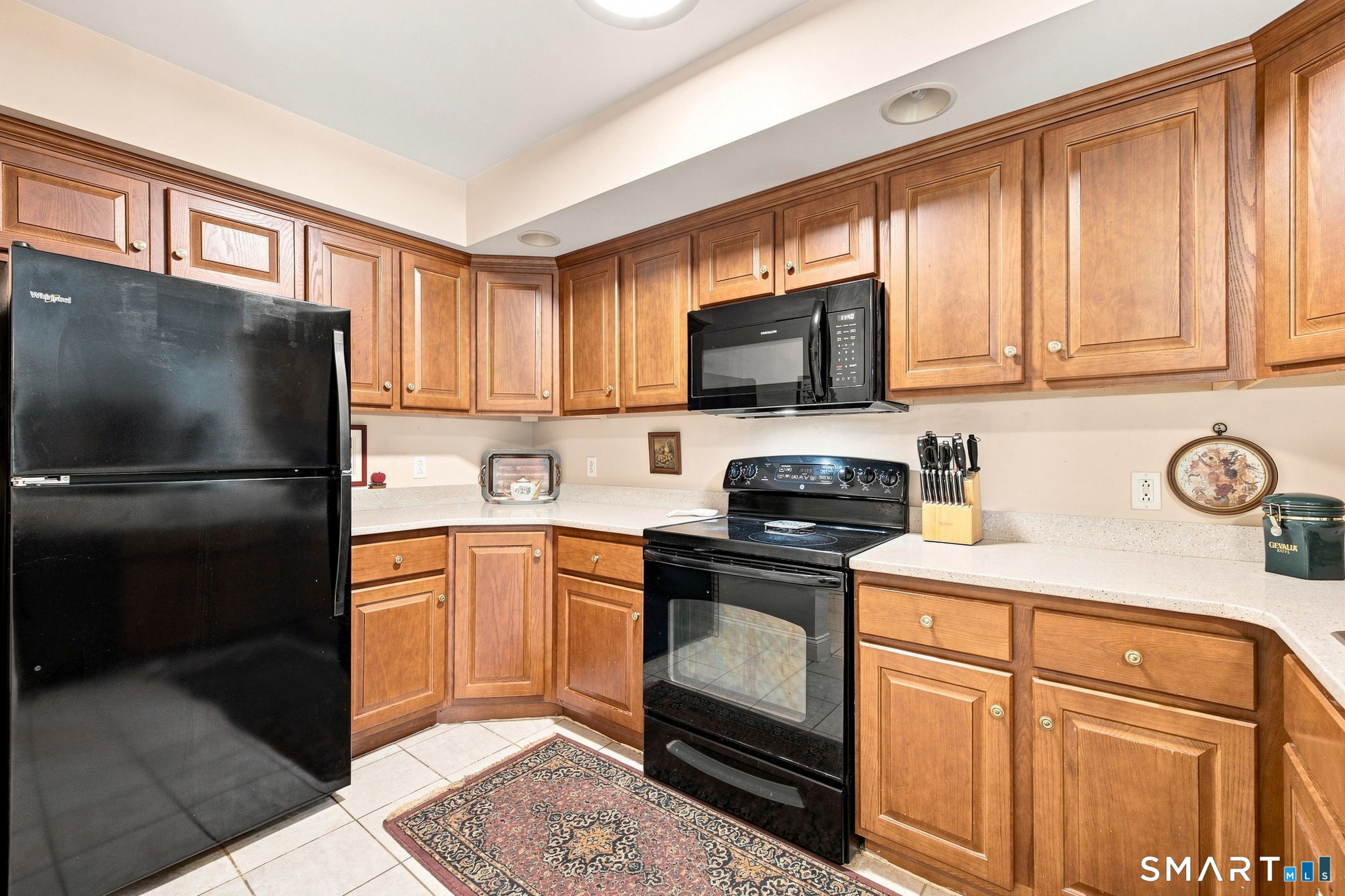 606 Congdon Street West Unit: 6