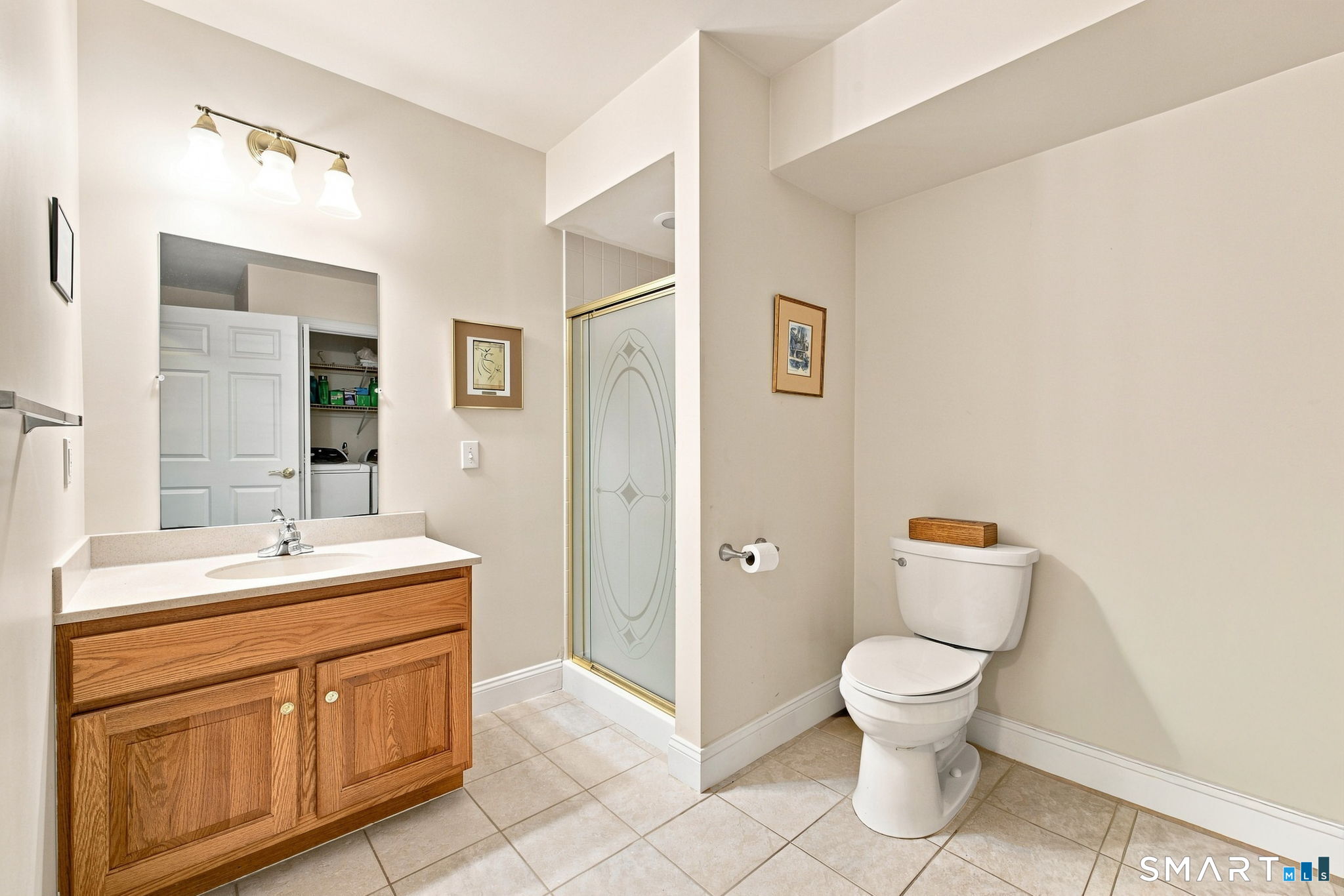 606 Congdon Street West Unit: 6
