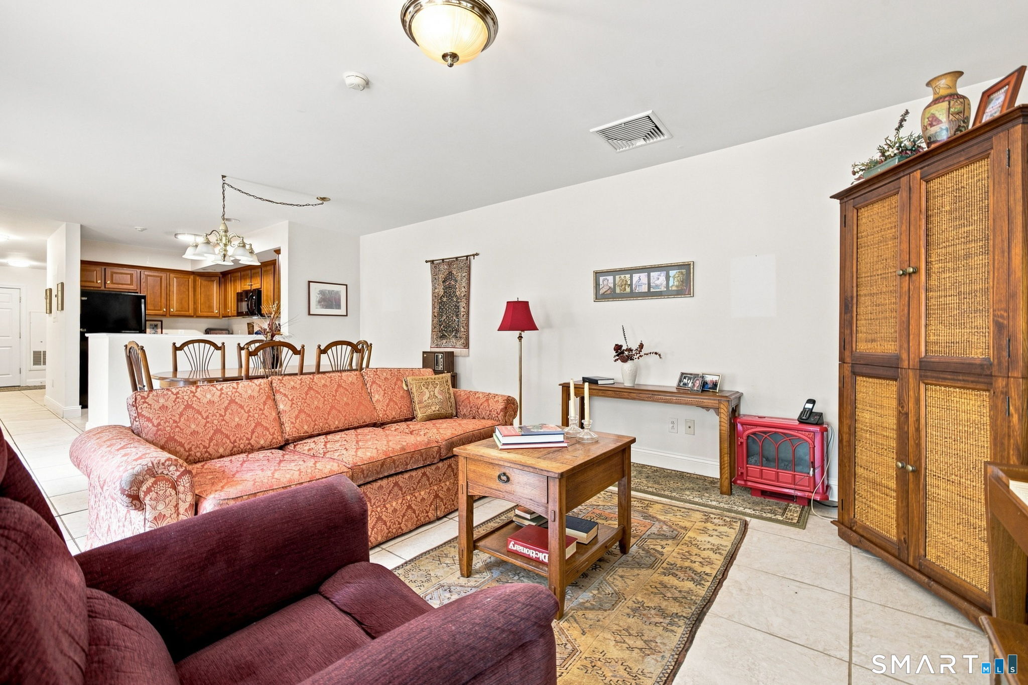 606 Congdon Street West Unit: 6