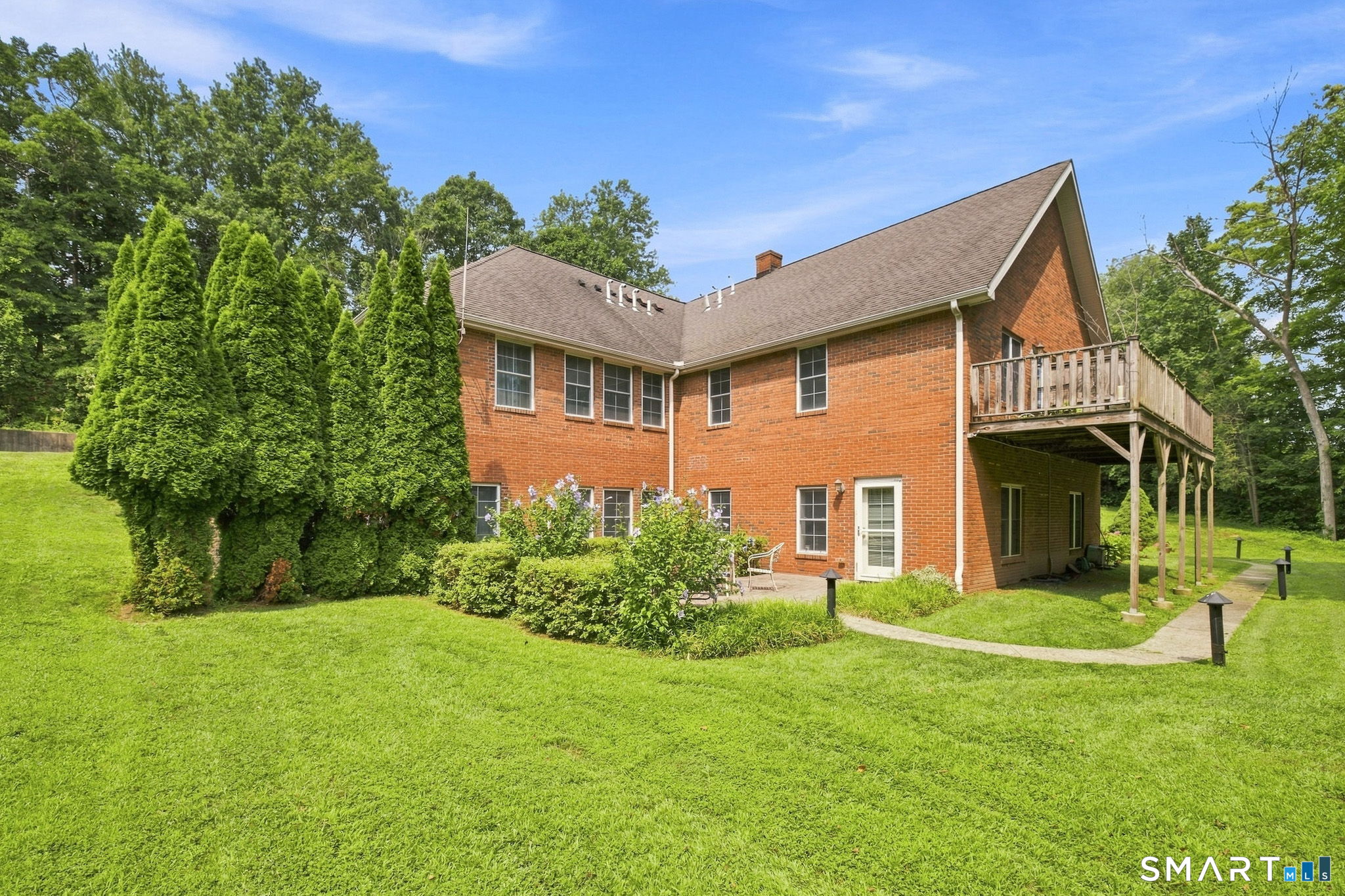 606 Congdon Street West Unit: 6