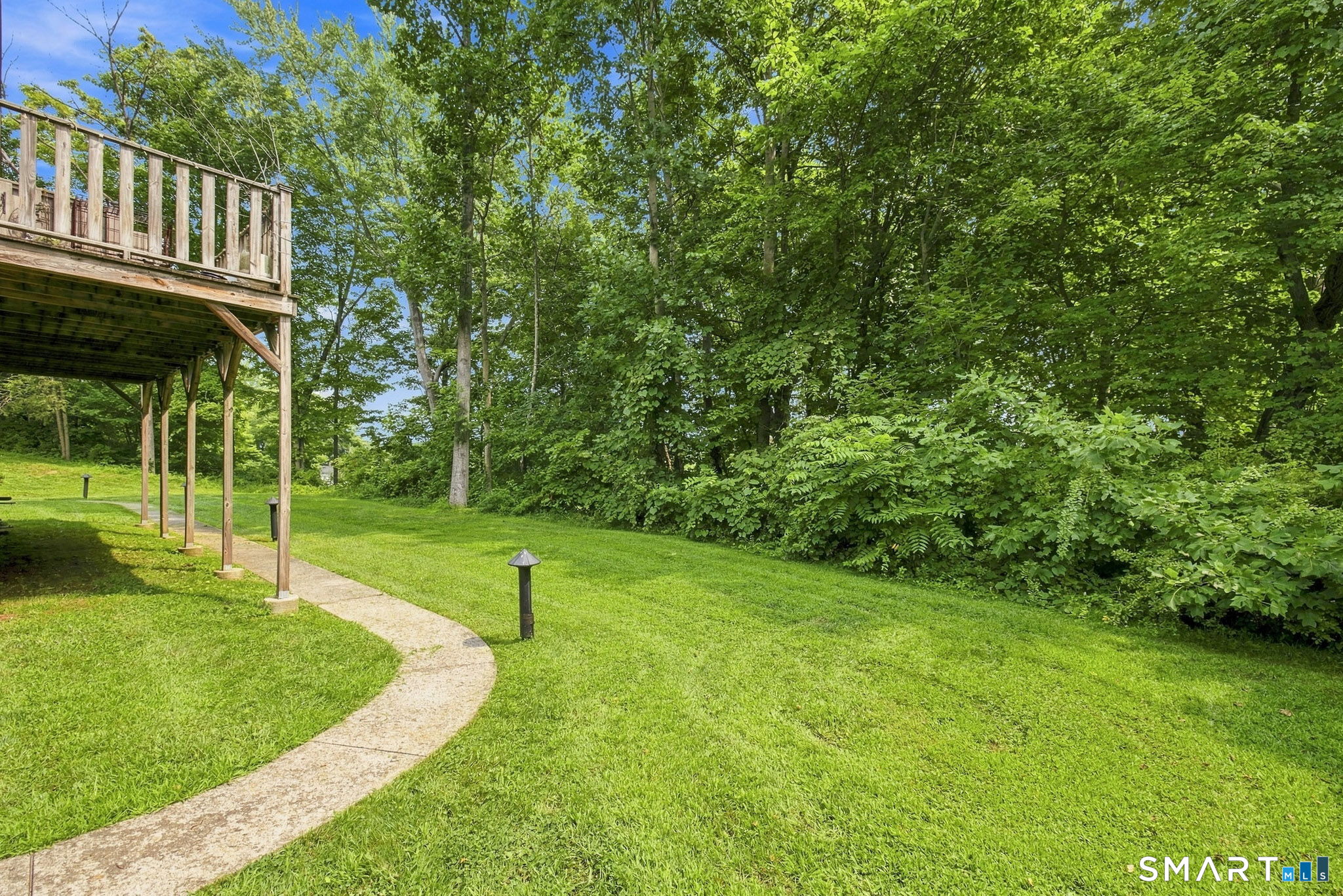 606 Congdon Street West Unit: 6