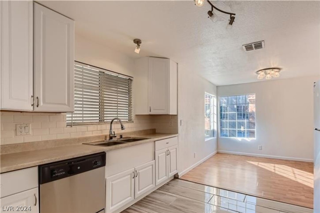 2200 South Fort Apache Road 2210