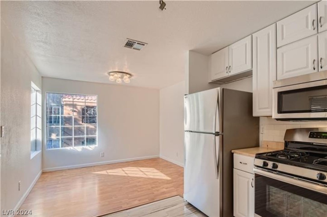 2200 South Fort Apache Road 2210