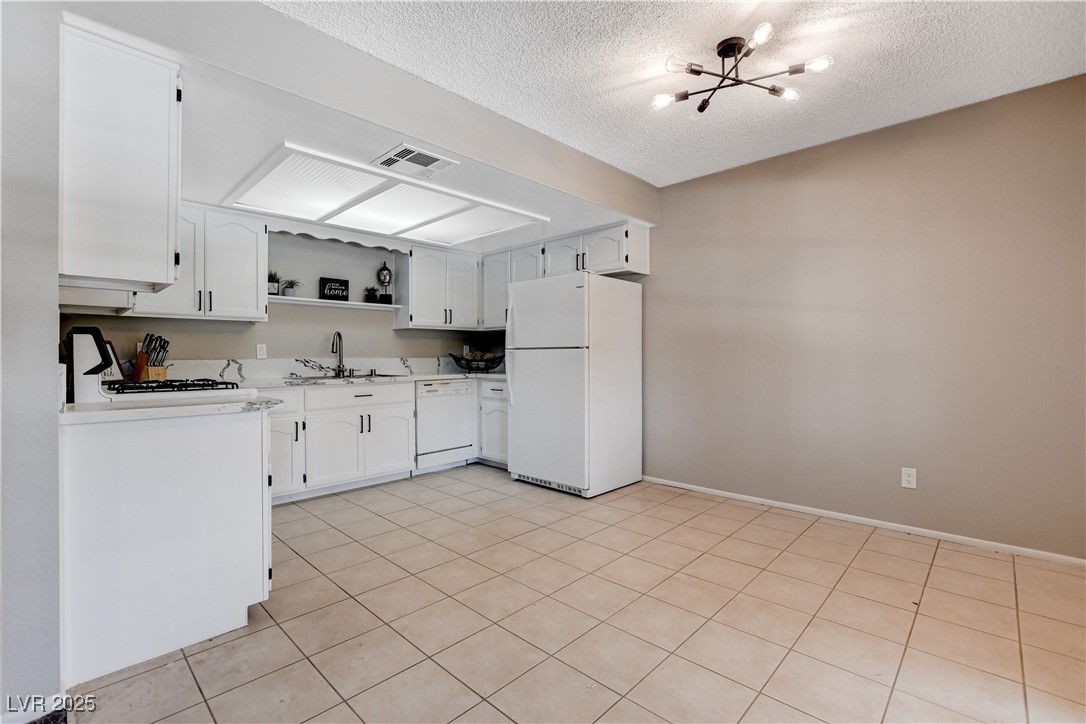 6657 West Tropicana Avenue 201