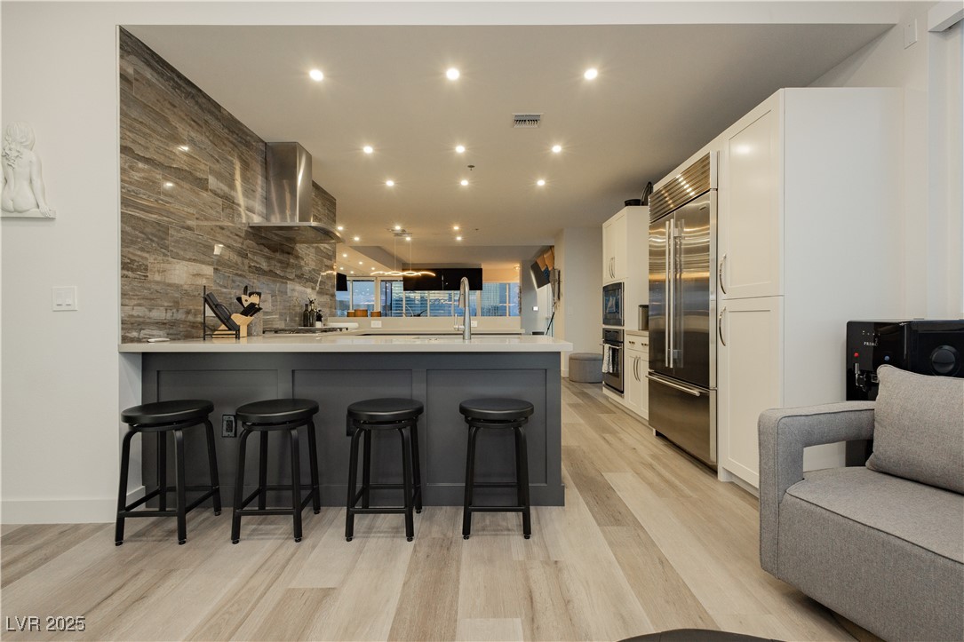 4575 Dean Martin Drive 2400