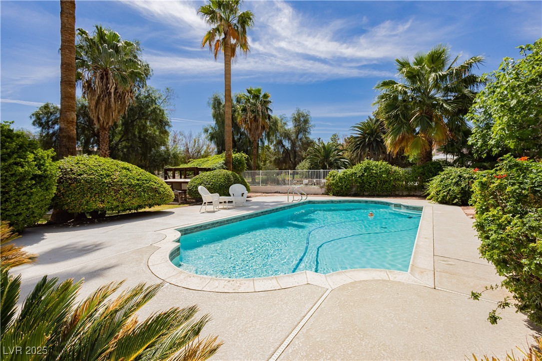 3007 La Mesa Drive