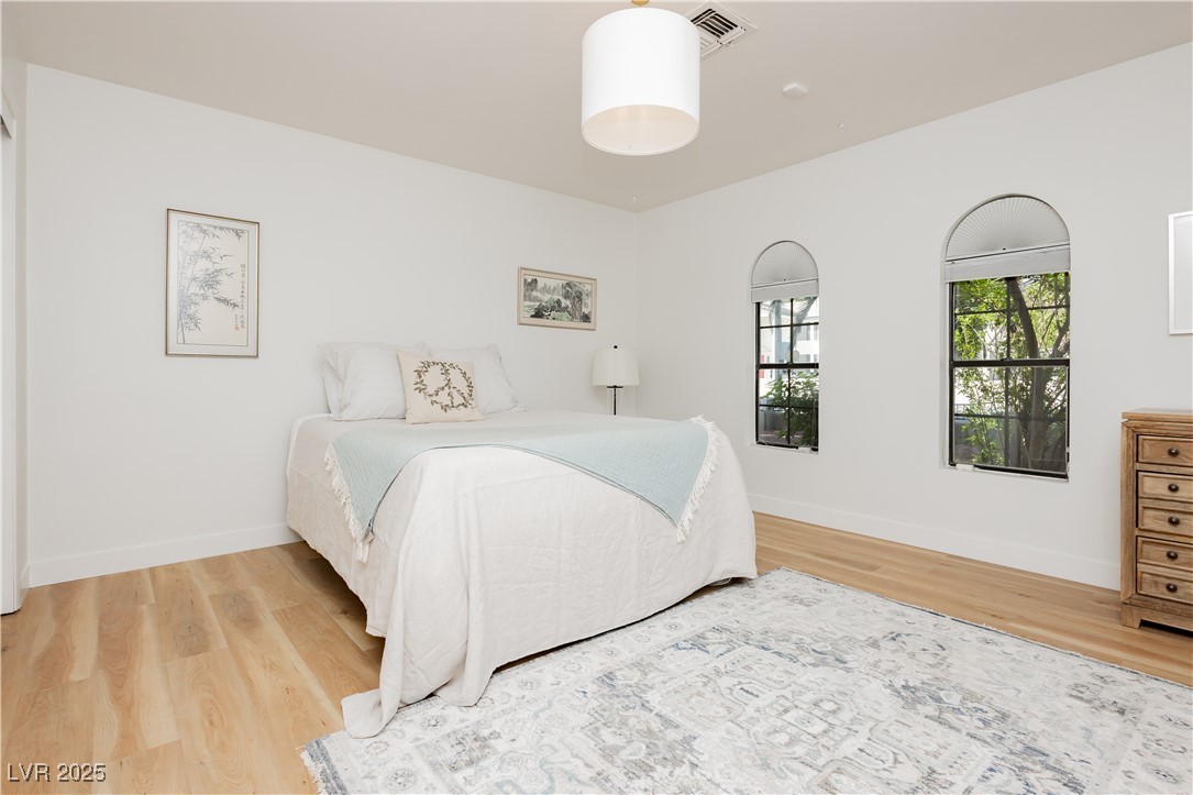 3007 La Mesa Drive