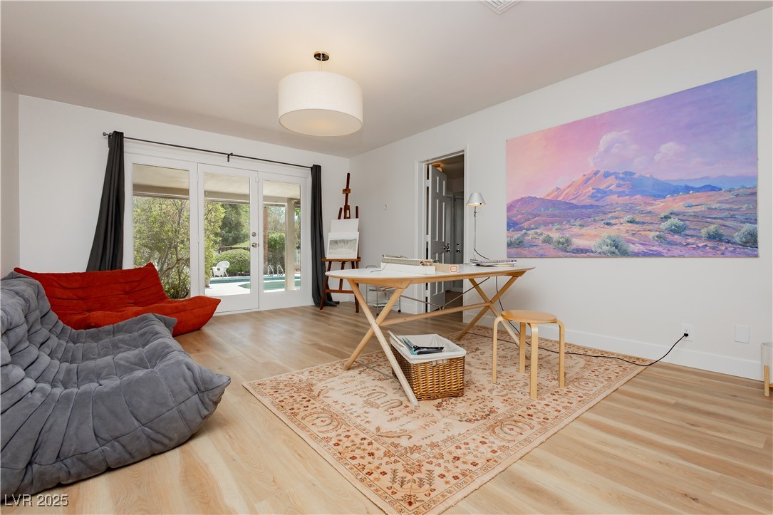 3007 La Mesa Drive