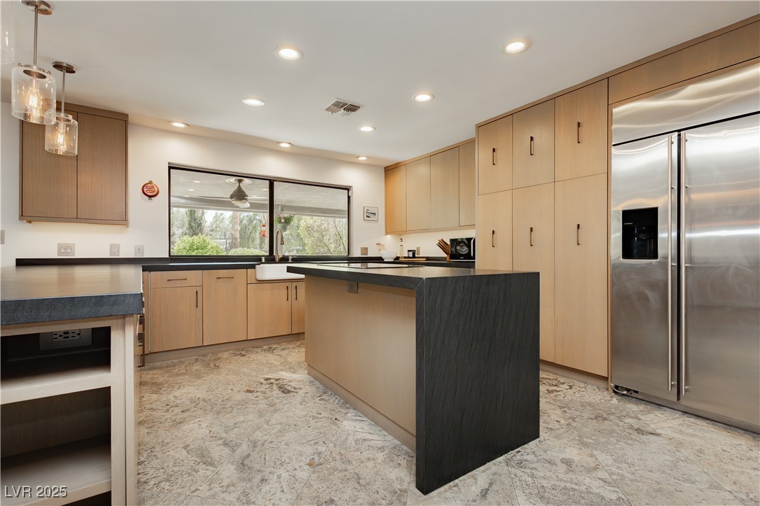 3007 La Mesa Drive