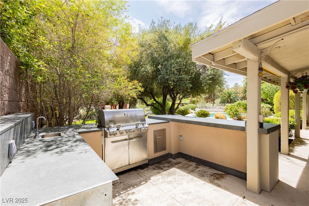 3007 La Mesa Drive