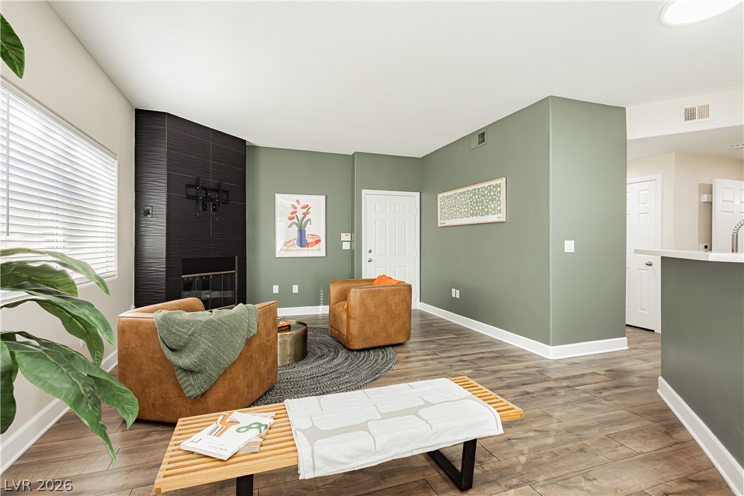 310 Manti Pl Place 310