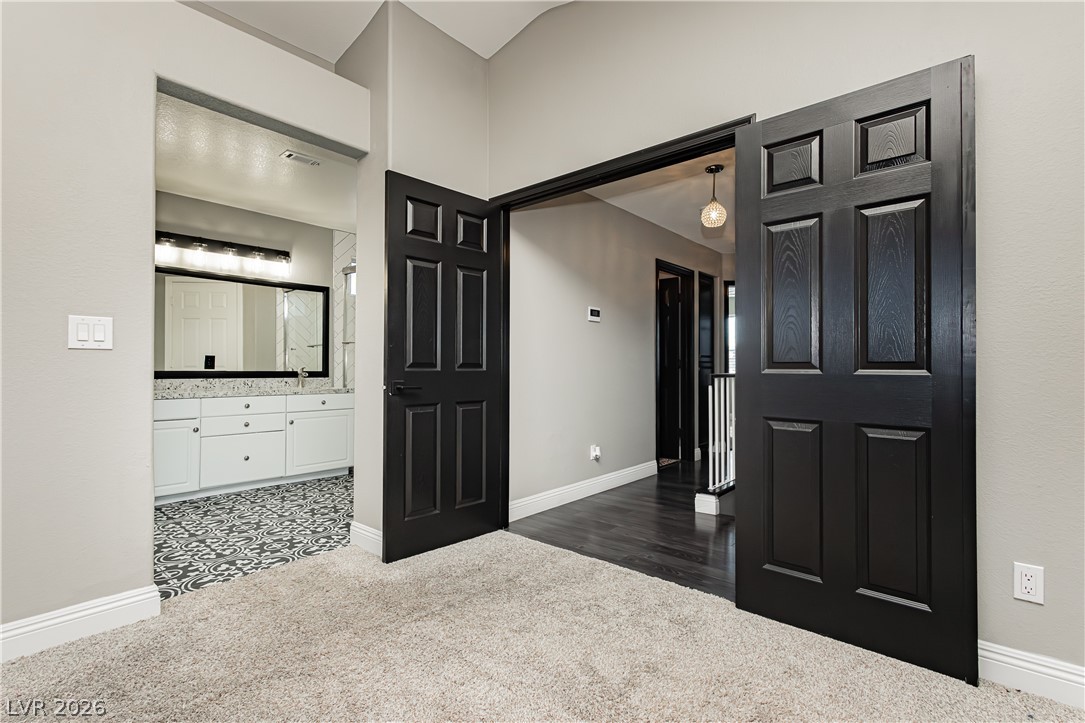 9039 Sandy Slate Way