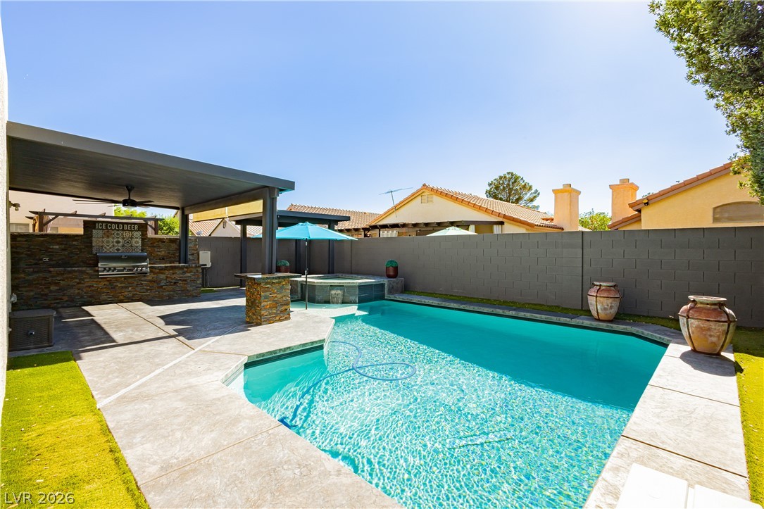 9039 Sandy Slate Way