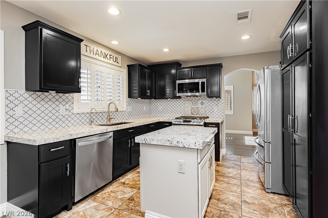9039 Sandy Slate Way