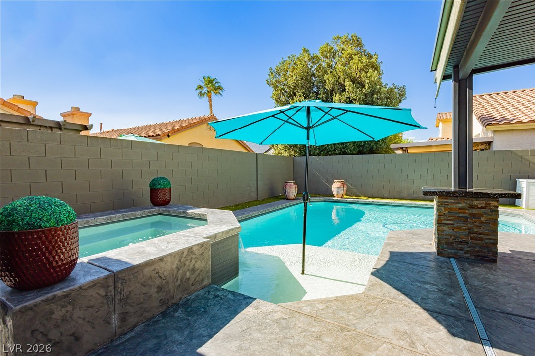 9039 Sandy Slate Way
