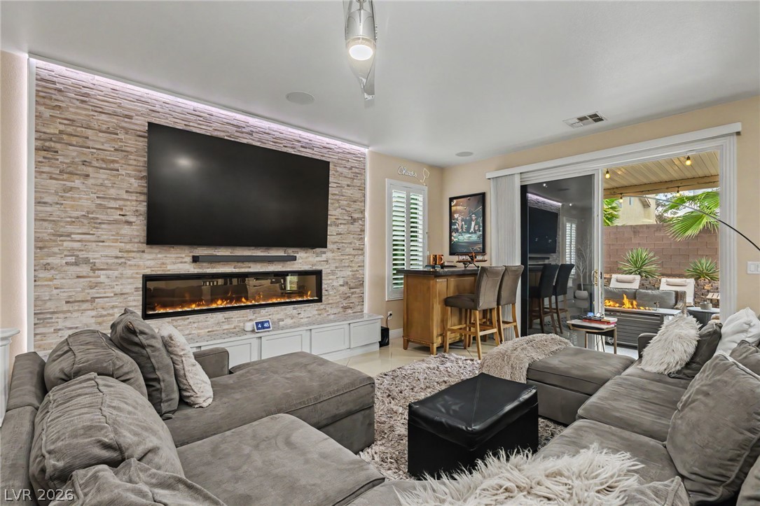 6707 Zephyr Wind Avenue