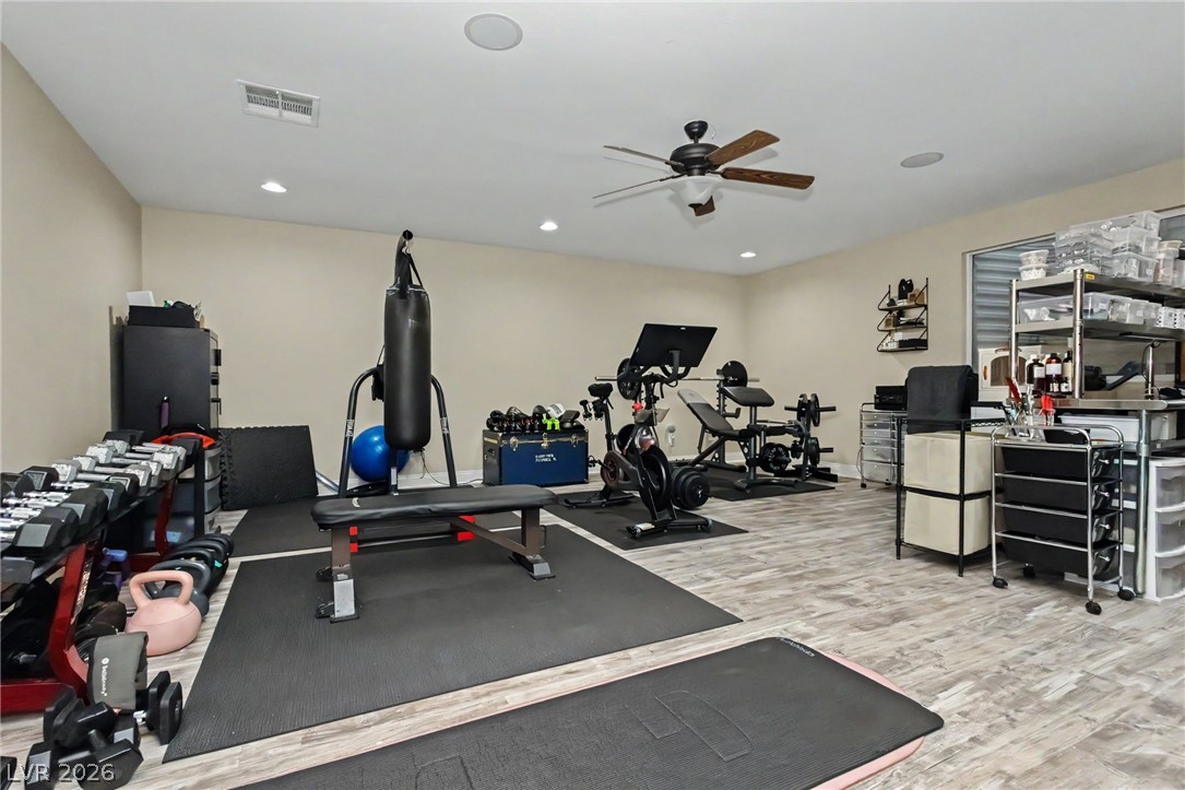 6707 Zephyr Wind Avenue