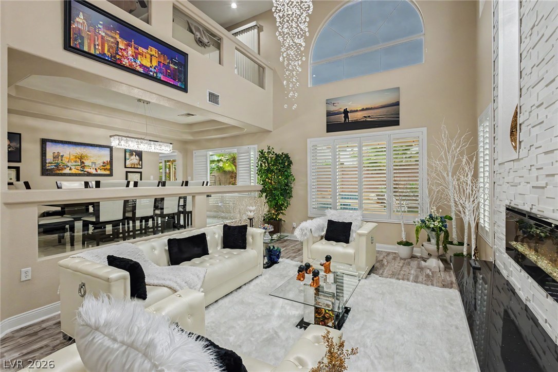 6707 Zephyr Wind Avenue