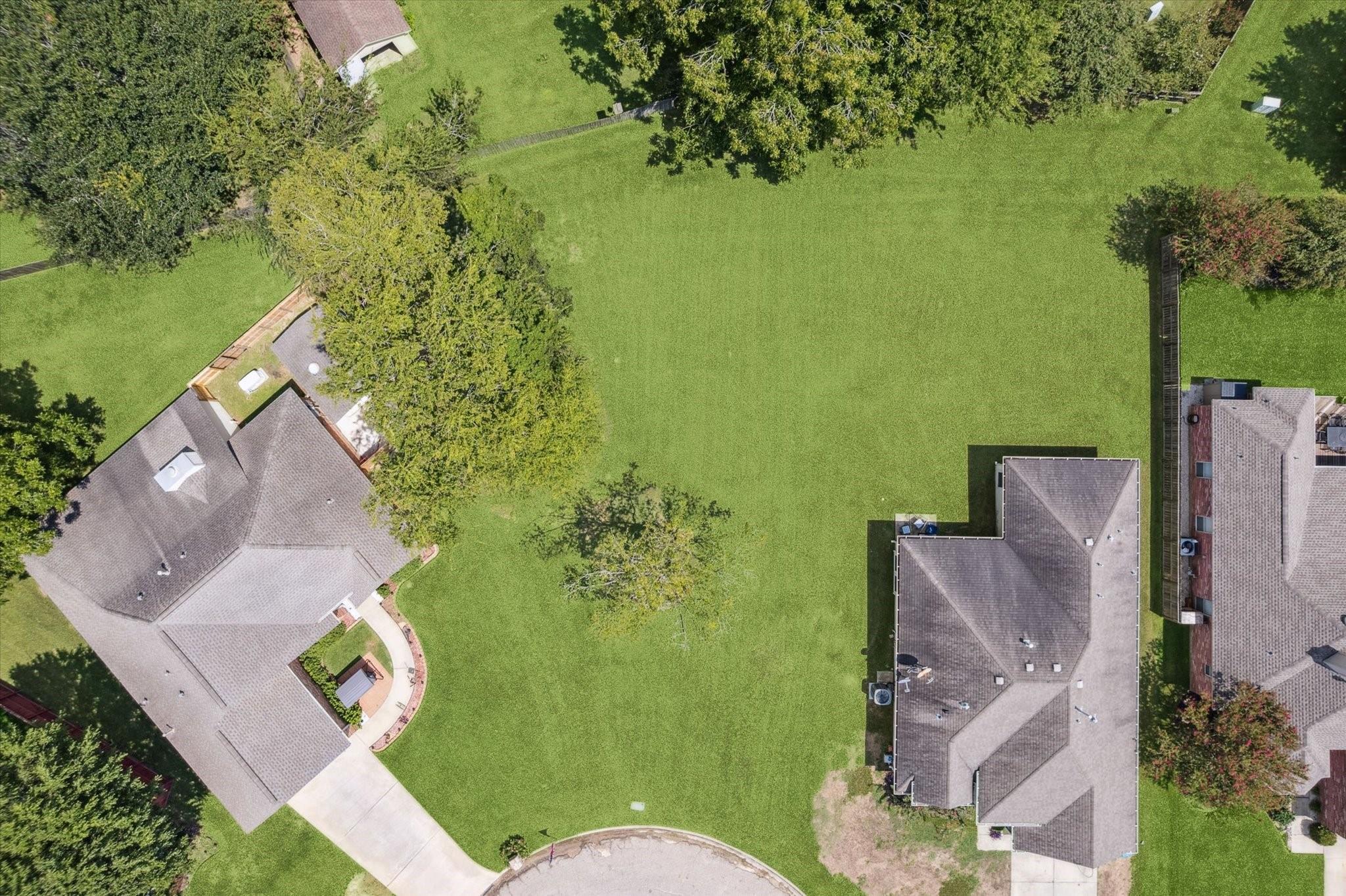 5118 Sleepy Point, Willis